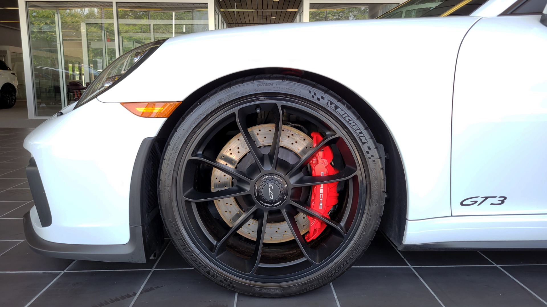 Used 2019 Porsche 911 GT3 4.0L 520HP COUPE / PDK 7-SPD / BOSE / APPLE / REARVIEW for sale Sold at Formula Imports in Charlotte NC 28227 81