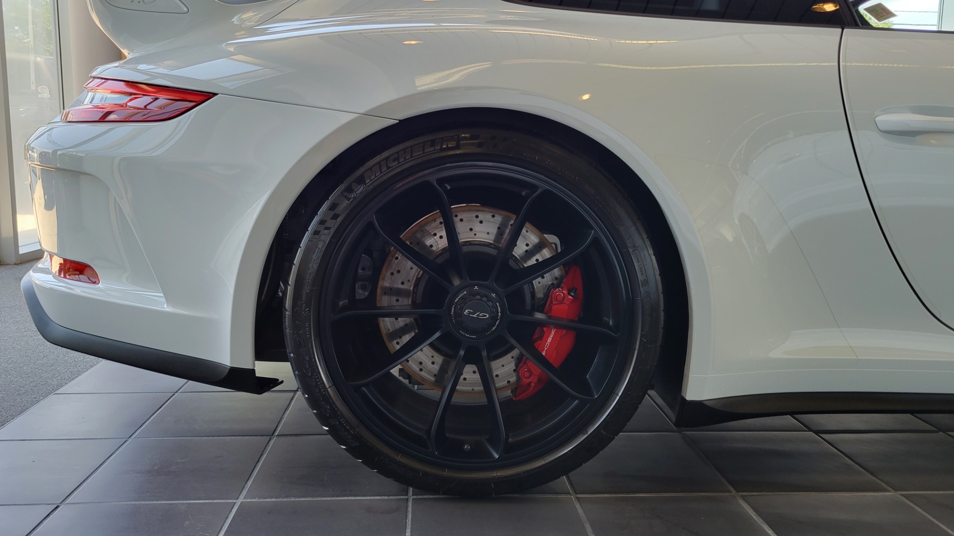 Used 2019 Porsche 911 GT3 4.0L 520HP COUPE / PDK 7-SPD / BOSE / APPLE / REARVIEW for sale Sold at Formula Imports in Charlotte NC 28227 83