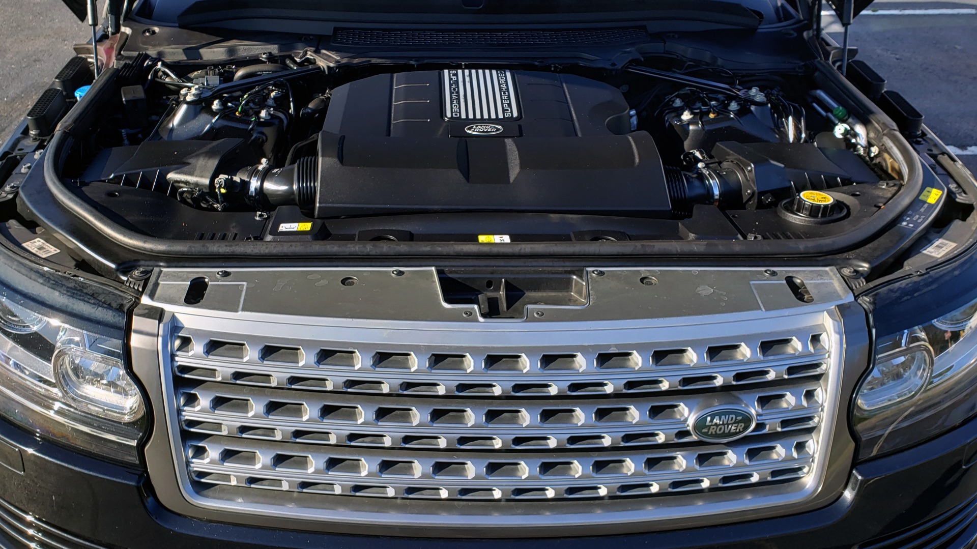 Used 2016 Land Rover RANGE ROVER HSE SC V6 / 4x4 / NAV / SUNROOF / REARVIEW for sale Sold at Formula Imports in Charlotte NC 28227 10