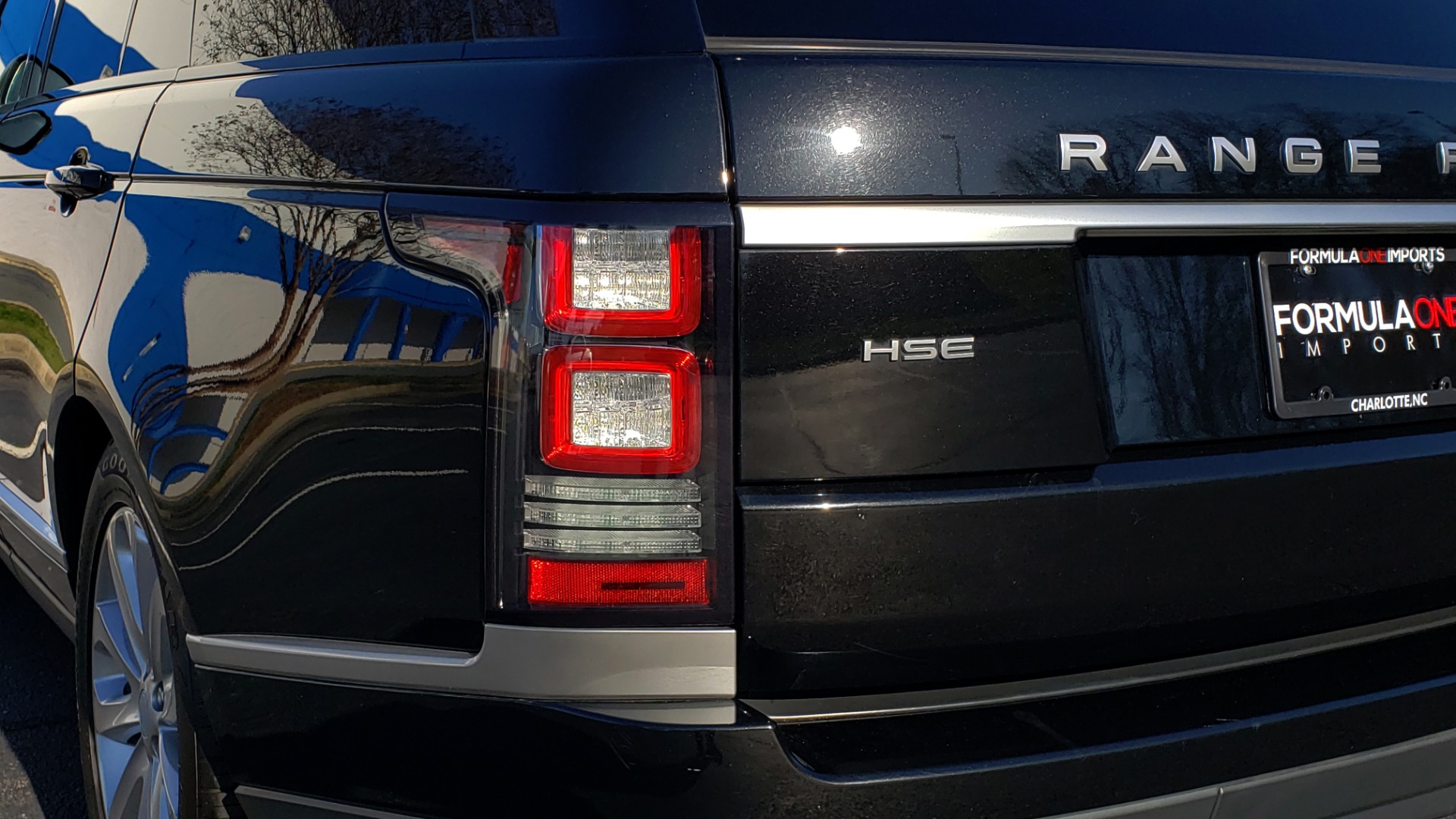 Used 2016 Land Rover RANGE ROVER HSE SC V6 / 4x4 / NAV / SUNROOF / REARVIEW for sale Sold at Formula Imports in Charlotte NC 28227 27