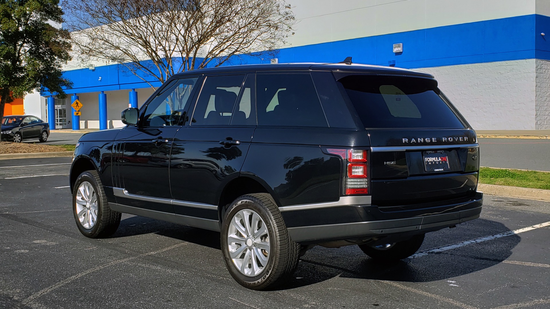 Used 2016 Land Rover RANGE ROVER HSE SC V6 / 4x4 / NAV / SUNROOF / REARVIEW for sale Sold at Formula Imports in Charlotte NC 28227 3