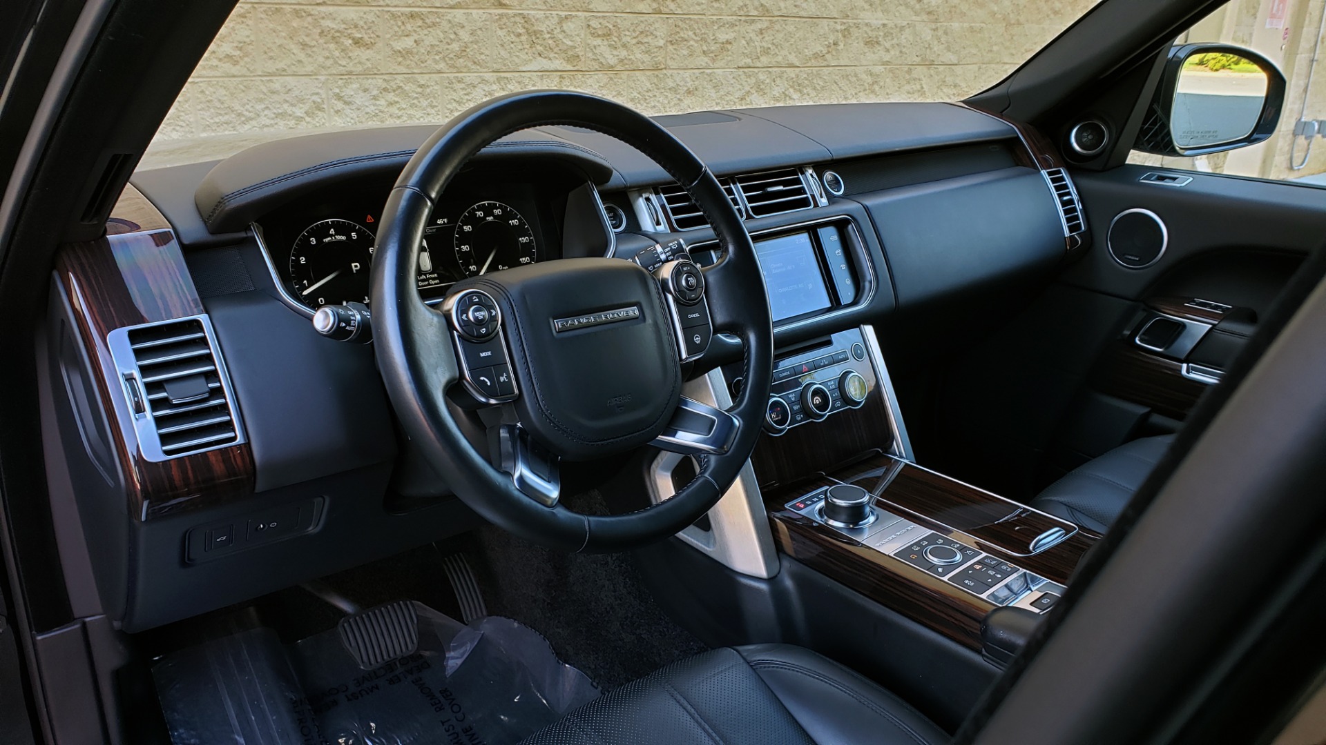 Used 2016 Land Rover RANGE ROVER HSE SC V6 / 4x4 / NAV / SUNROOF / REARVIEW for sale Sold at Formula Imports in Charlotte NC 28227 35