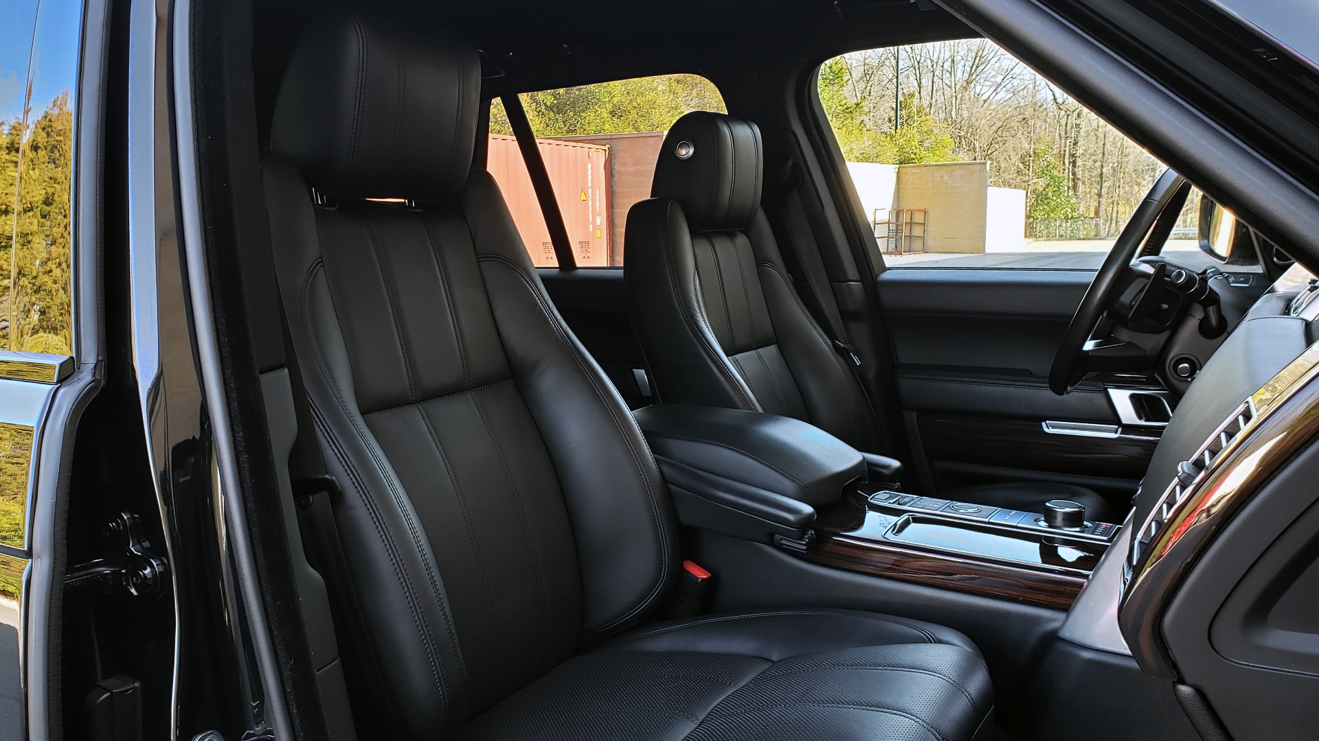 Used 2016 Land Rover RANGE ROVER HSE SC V6 / 4x4 / NAV / SUNROOF / REARVIEW for sale Sold at Formula Imports in Charlotte NC 28227 63