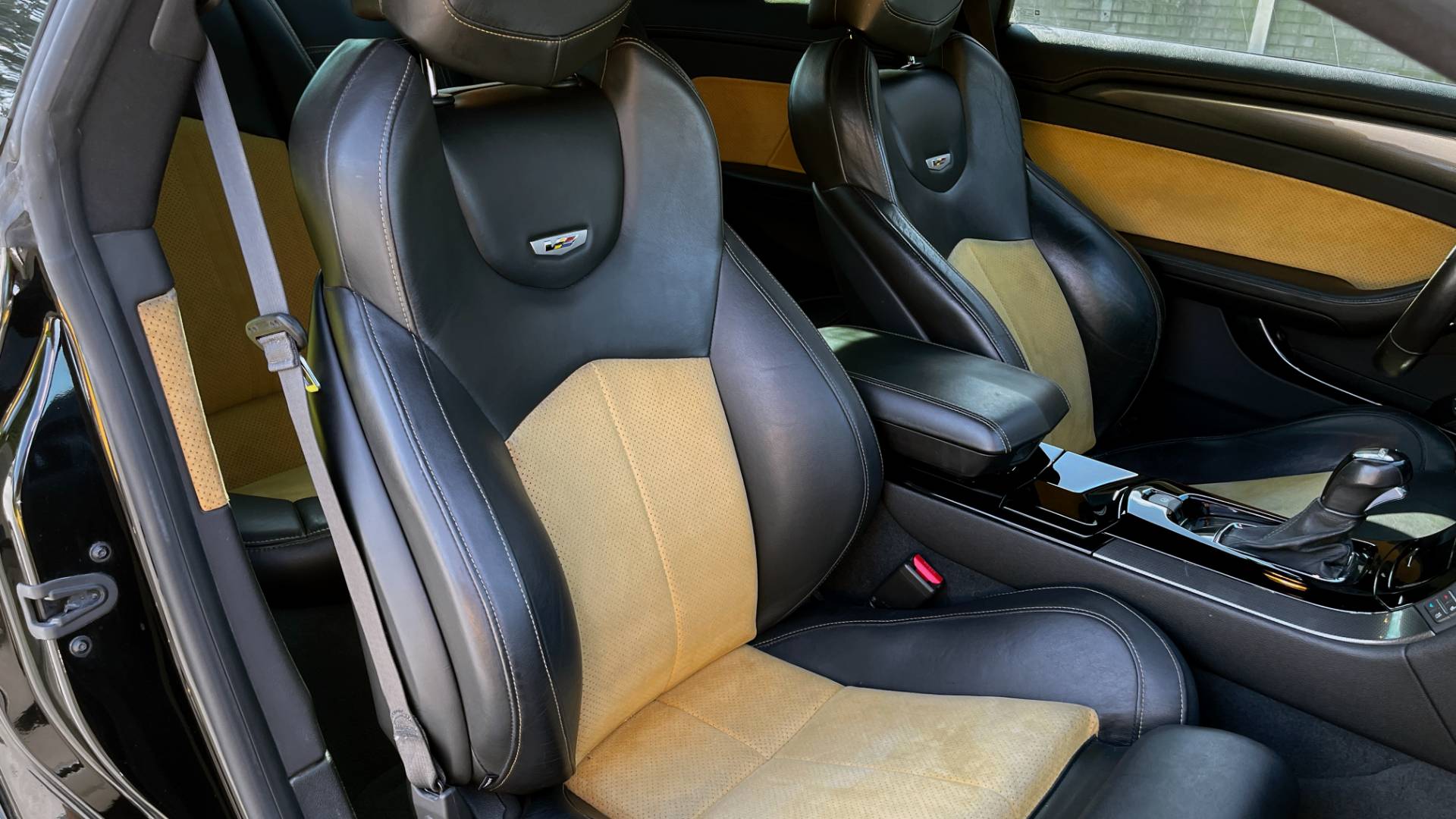 Used 2011 Cadillac CTS-V COUPE 6.2L 600HP+ / NAV / BOSE / SUNROOF / RECARO / 19IN WHLS / REARVIEW for sale Sold at Formula Imports in Charlotte NC 28227 48