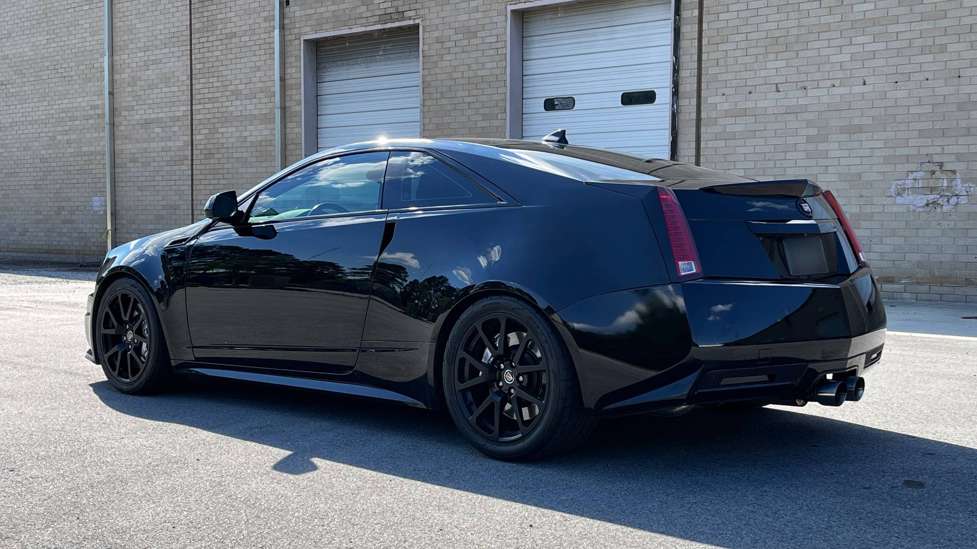 Used 2011 Cadillac CTS-V COUPE 6.2L 600HP+ / NAV / BOSE / SUNROOF / RECARO / 19IN WHLS / REARVIEW for sale Sold at Formula Imports in Charlotte NC 28227 5