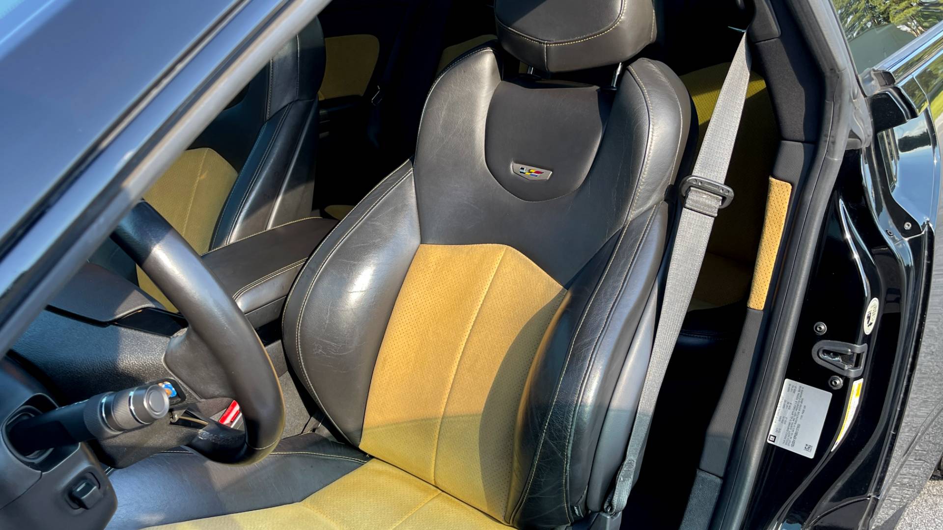 Used 2011 Cadillac CTS-V COUPE 6.2L 600HP+ / NAV / BOSE / SUNROOF / RECARO / 19IN WHLS / REARVIEW for sale Sold at Formula Imports in Charlotte NC 28227 81