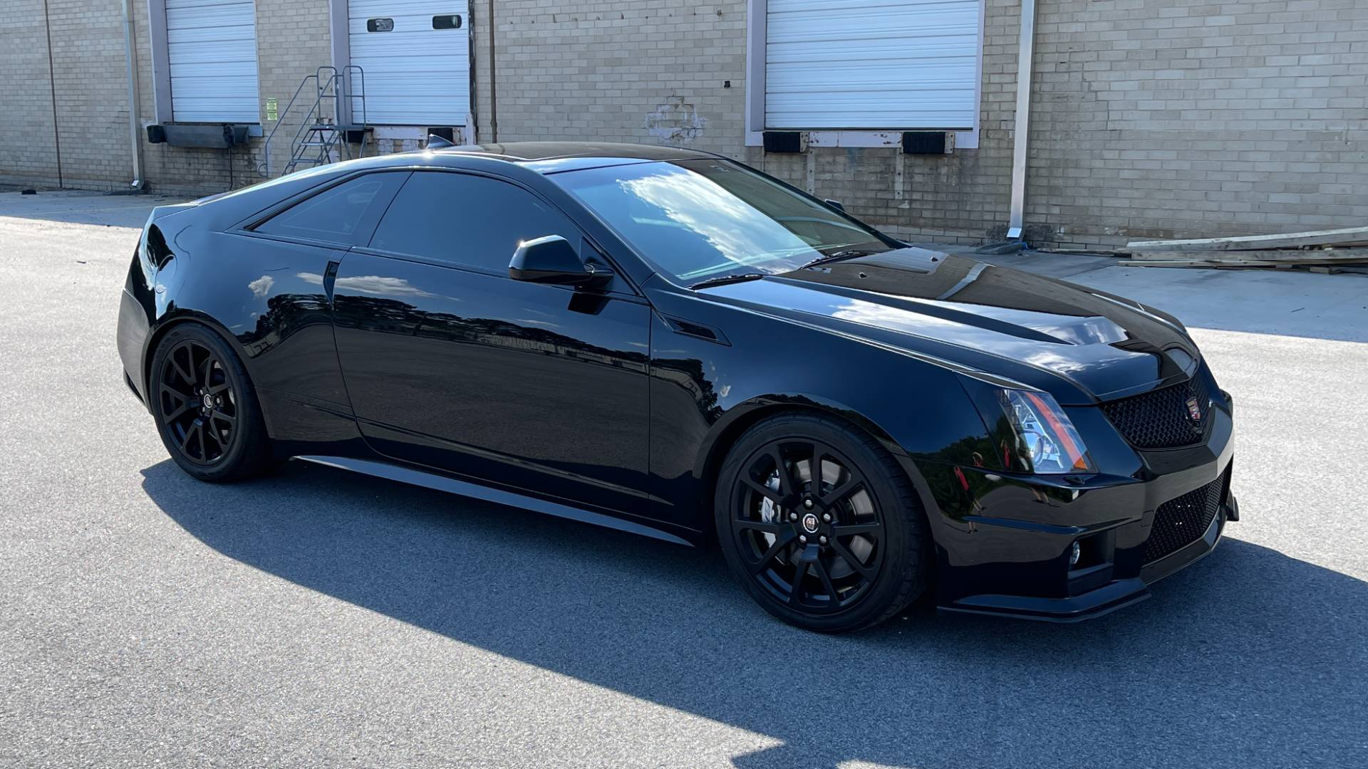 Used 2011 Cadillac CTS-V COUPE 6.2L 600HP+ / NAV / BOSE / SUNROOF / RECARO / 19IN WHLS / REARVIEW for sale Sold at Formula Imports in Charlotte NC 28227 9