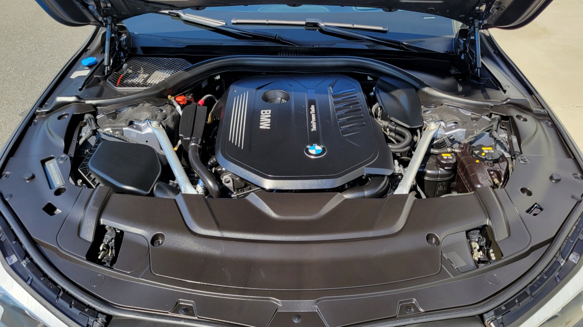 Used 2018 BMW 7 SERIES 740I M-SPORT SEDAN / 8-SPD AUTO / NAV / SUNROOF / H/K SND / CAMERA for sale Sold at Formula Imports in Charlotte NC 28227 15