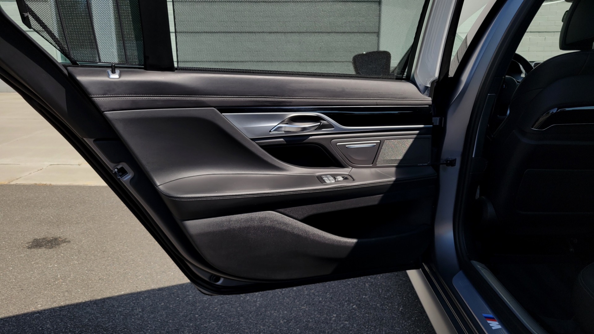 Used 2018 BMW 7 SERIES 740I M-SPORT SEDAN / 8-SPD AUTO / NAV / SUNROOF / H/K SND / CAMERA for sale $48,995 at Formula Imports in Charlotte NC 28227 66