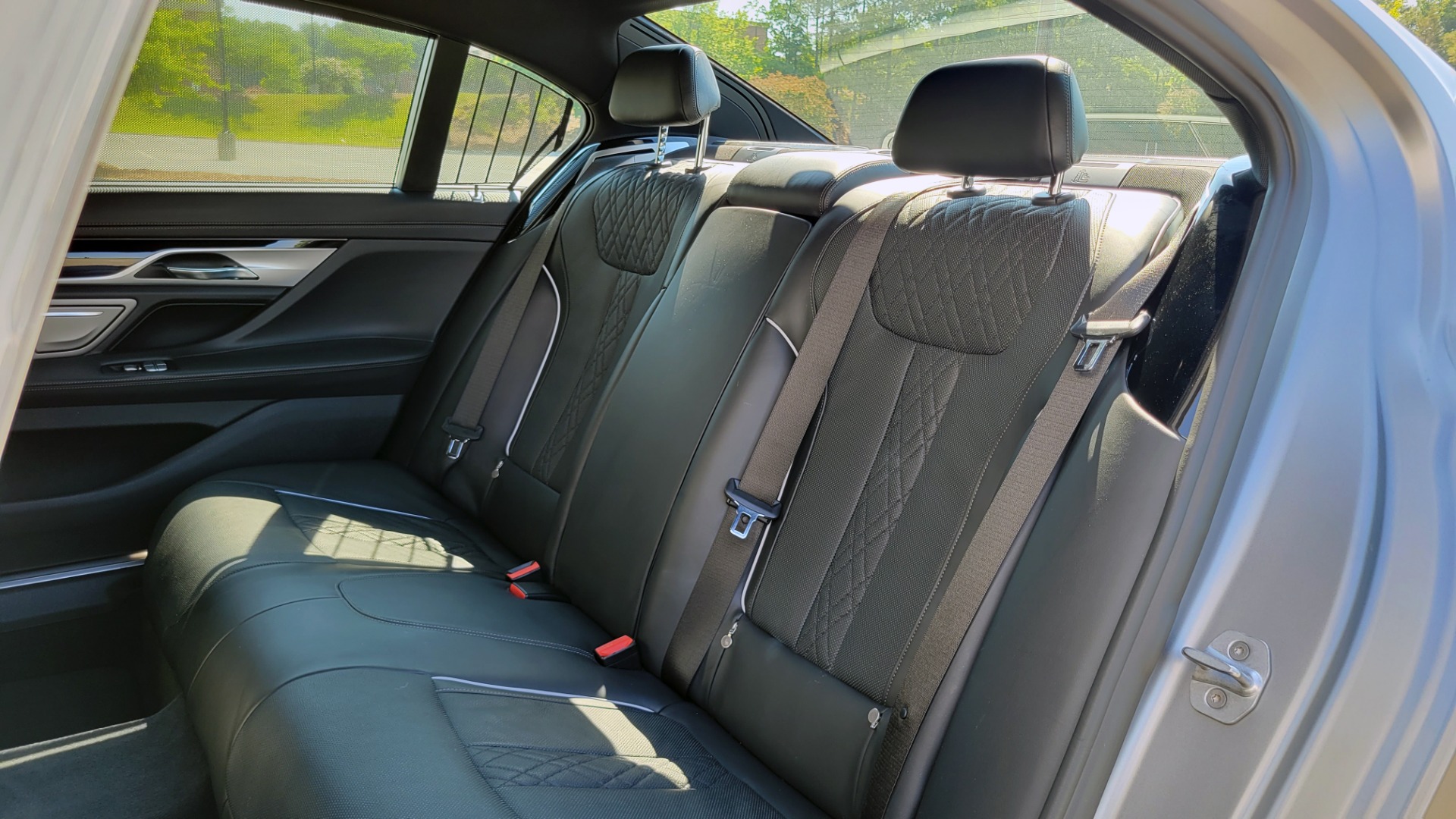 Used 2018 BMW 7 SERIES 740I M-SPORT SEDAN / 8-SPD AUTO / NAV / SUNROOF / H/K SND / CAMERA for sale Sold at Formula Imports in Charlotte NC 28227 71