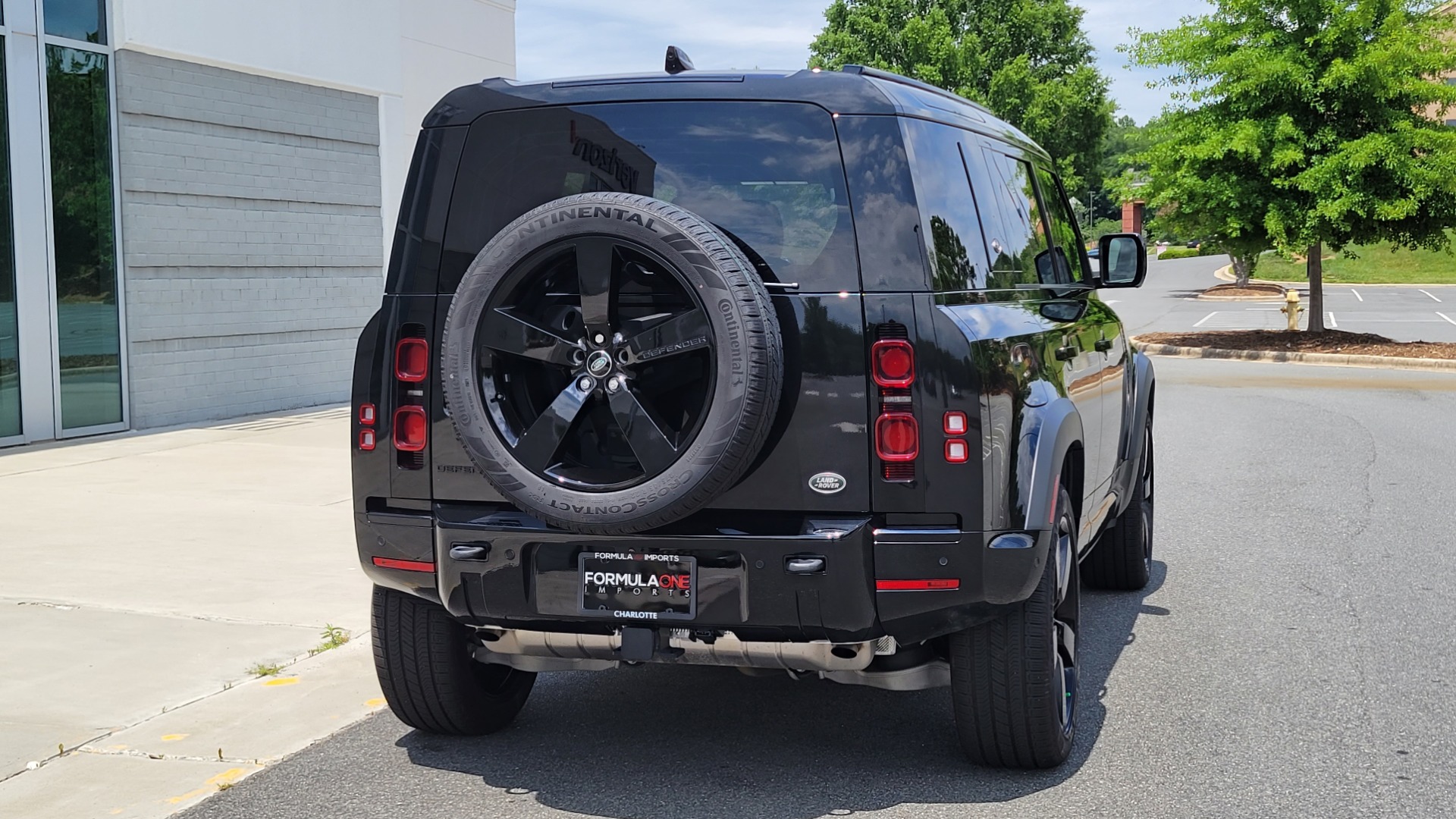 Used 2022 Land Rover DEFENDER X-DYNAMIC SE / NAV / SUNROOF / AIR SUSPENSION PKG / ADAPT CRUISE for sale $104,900 at Formula Imports in Charlotte NC 28227 3