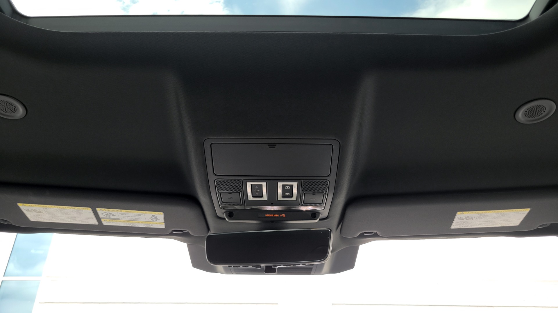 Used 2022 Land Rover DEFENDER X-DYNAMIC SE / NAV / SUNROOF / AIR SUSPENSION PKG / ADAPT CRUISE for sale $104,900 at Formula Imports in Charlotte NC 28227 98