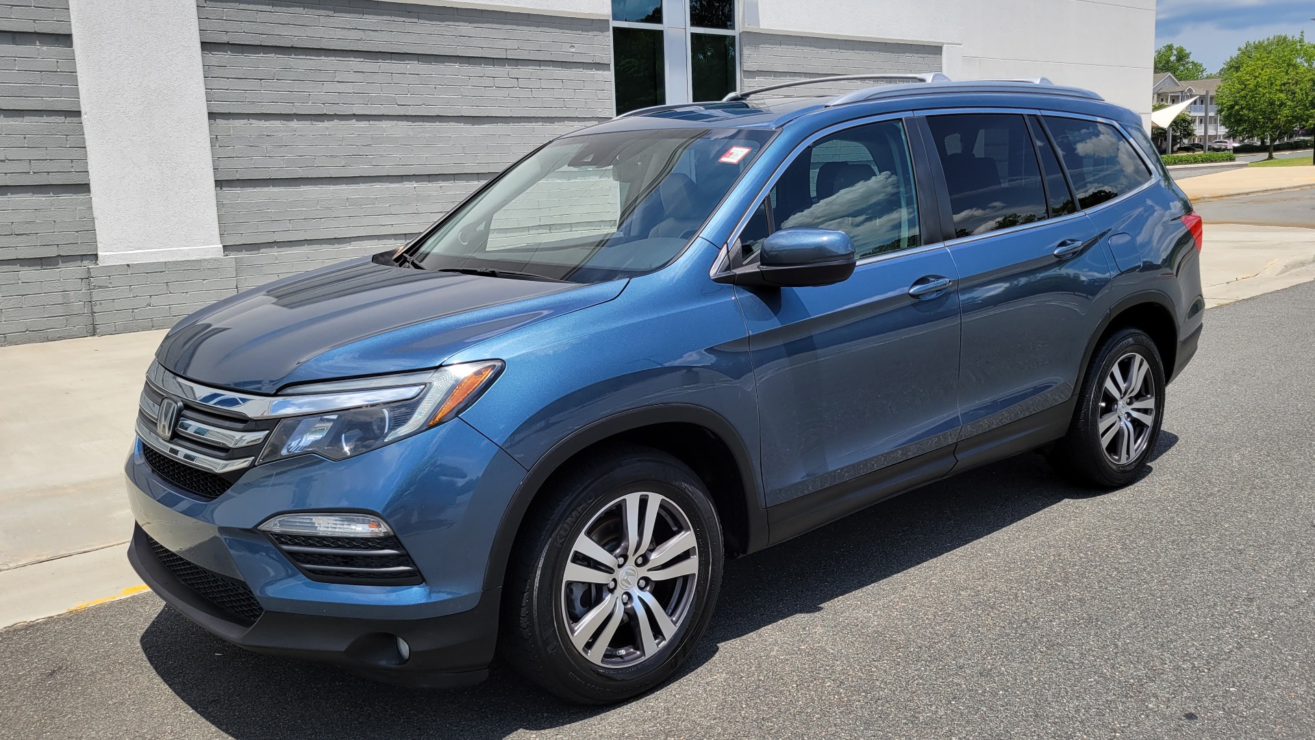 Used 2016 Honda Pilot EX-L for sale Sold at Formula Imports in Charlotte NC 28227 3