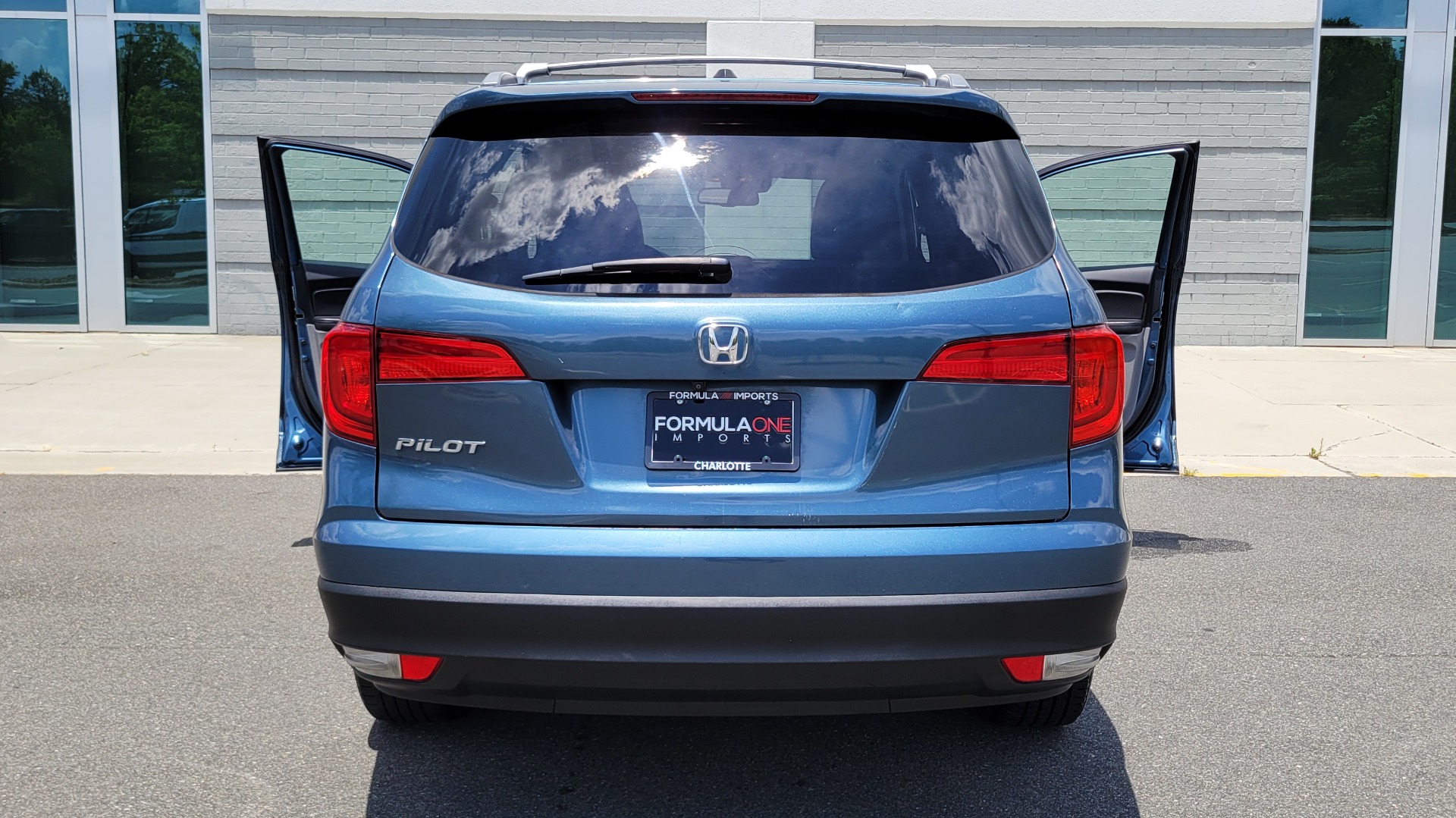 Used 2016 Honda Pilot EX-L for sale Sold at Formula Imports in Charlotte NC 28227 31
