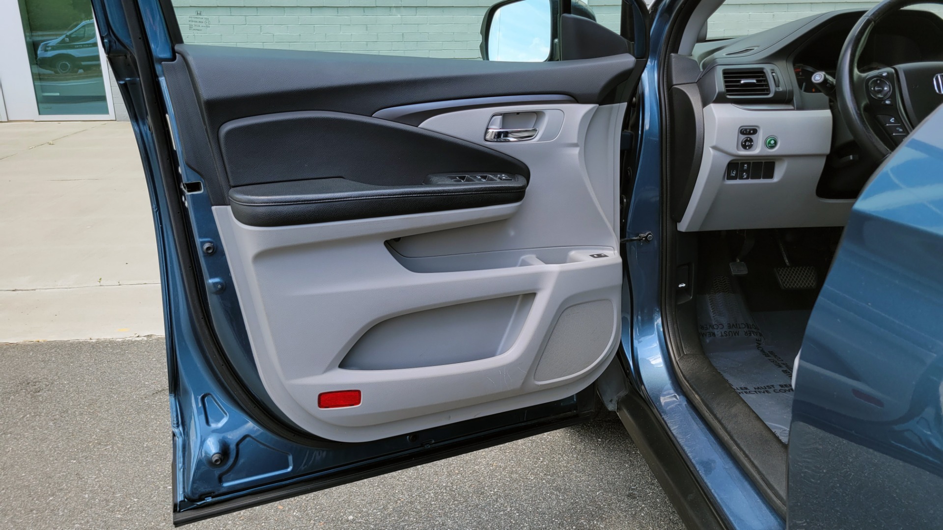 Used 2016 Honda Pilot EX-L for sale Sold at Formula Imports in Charlotte NC 28227 34