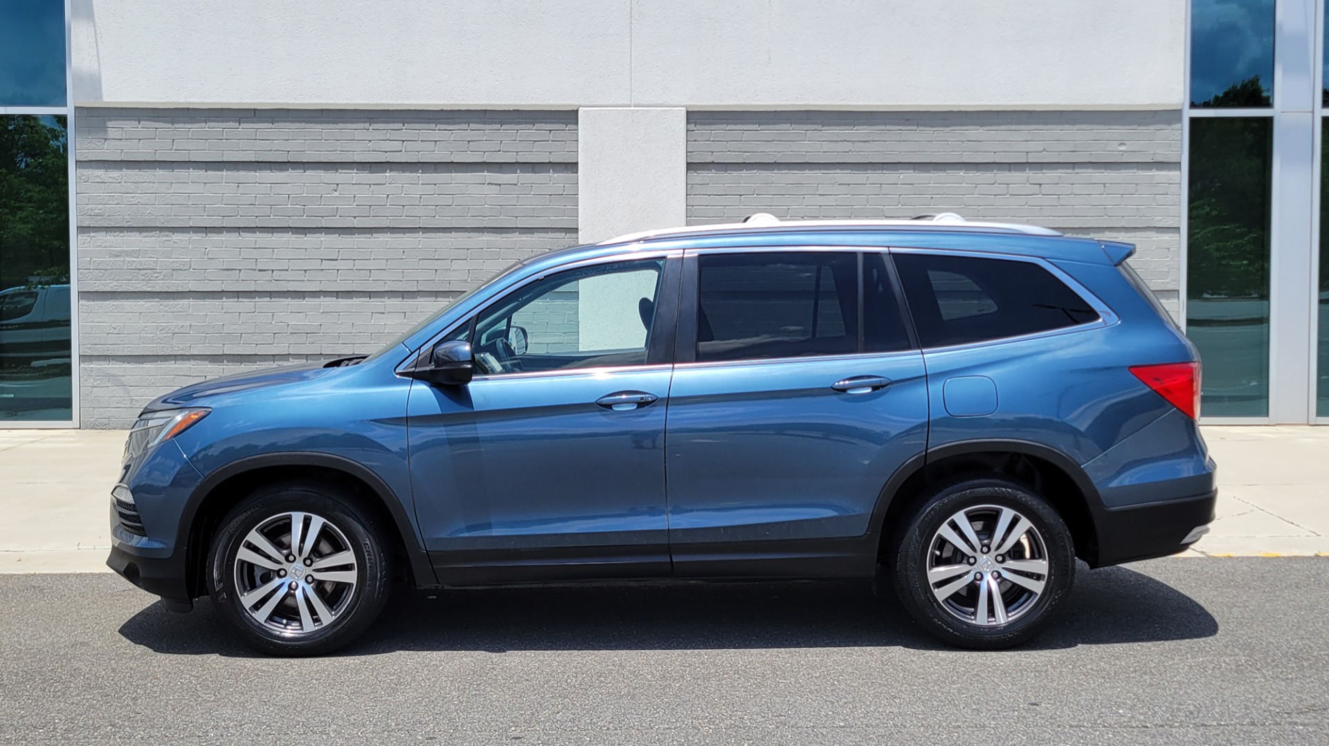 Used 2016 Honda Pilot EX-L for sale Sold at Formula Imports in Charlotte NC 28227 4