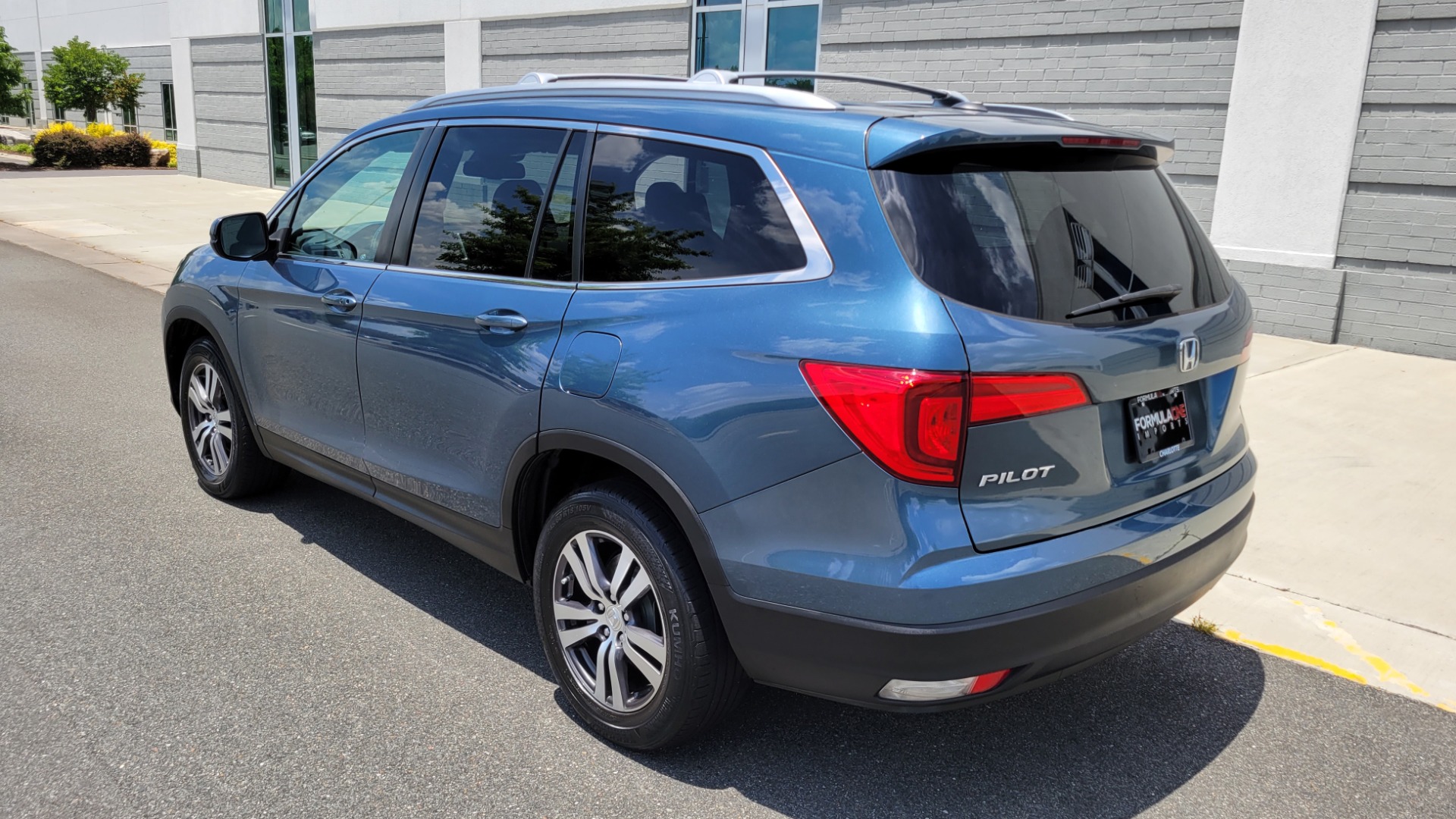 Used 2016 Honda Pilot EX-L for sale Sold at Formula Imports in Charlotte NC 28227 5