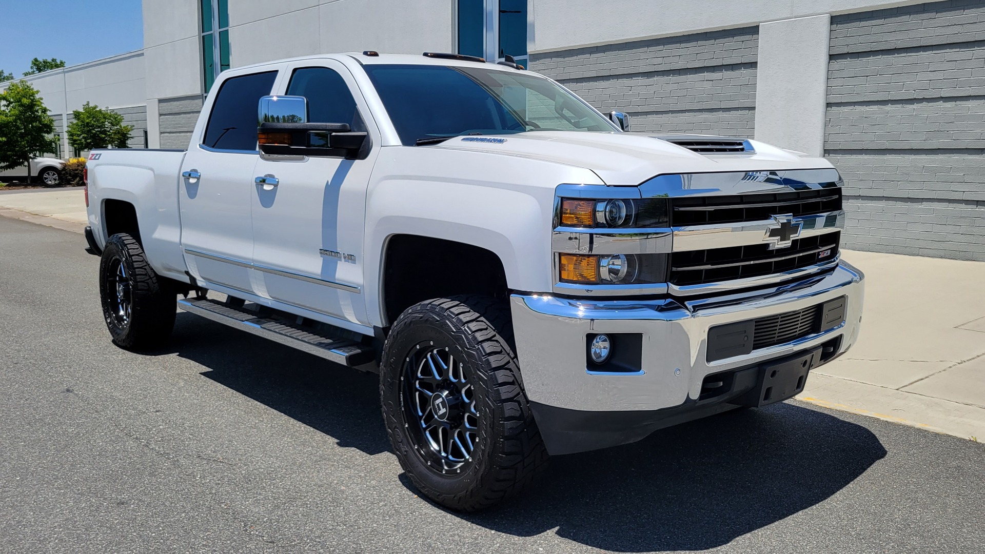 Used 2018 Chevrolet SILVERADO 2500HD LTZ CREWCAB / 6.6L / NAV / SUNROOF / BOSE / 5TH WHL / REARVIEW for sale Sold at Formula Imports in Charlotte NC 28227 13
