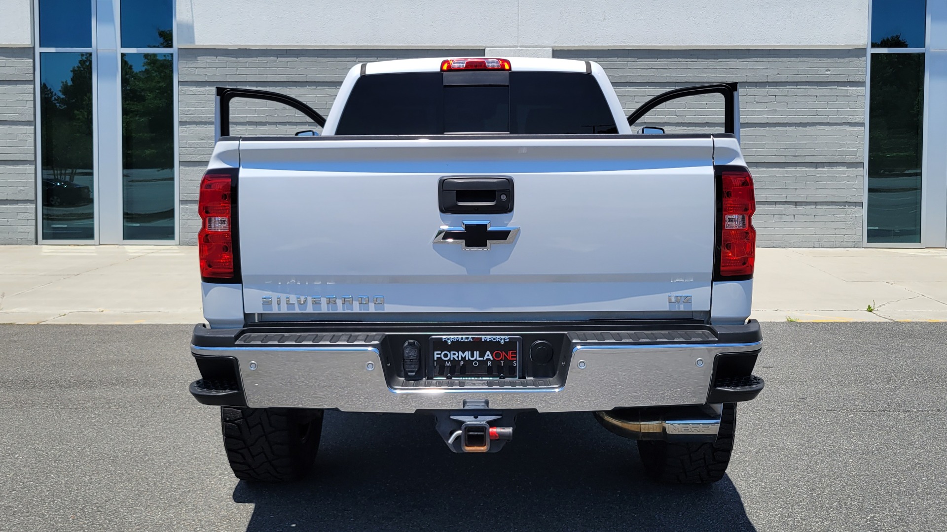 Used 2018 Chevrolet SILVERADO 2500HD LTZ CREWCAB / 6.6L / NAV / SUNROOF / BOSE / 5TH WHL / REARVIEW for sale Sold at Formula Imports in Charlotte NC 28227 15
