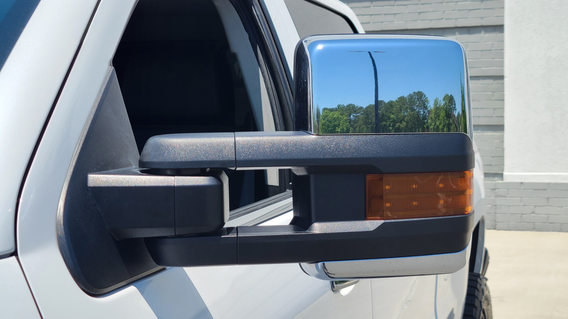 Used 2018 Chevrolet SILVERADO 2500HD LTZ CREWCAB / 6.6L / NAV / SUNROOF / BOSE / 5TH WHL / REARVIEW for sale Sold at Formula Imports in Charlotte NC 28227 37