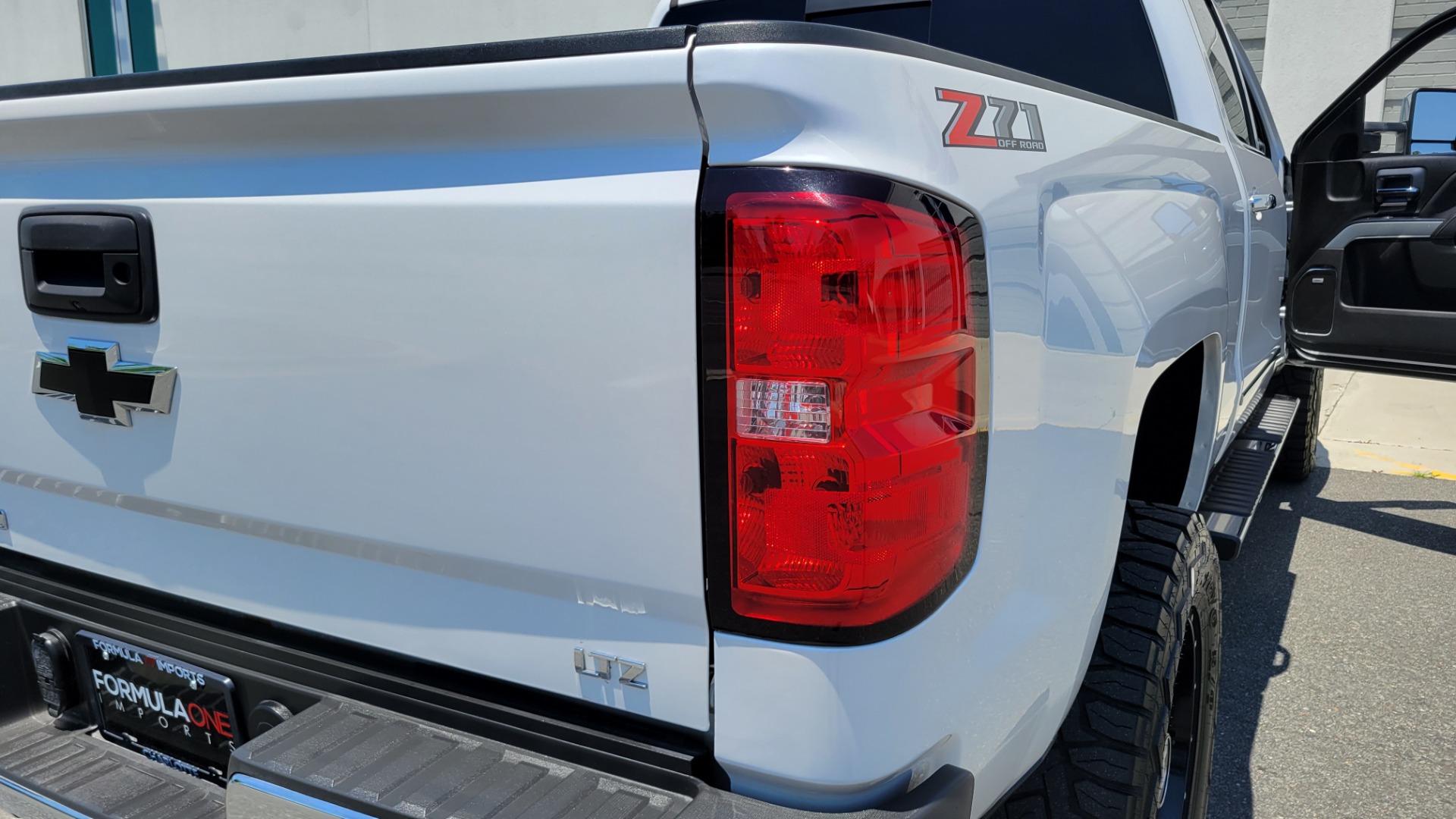 Used 2018 Chevrolet SILVERADO 2500HD LTZ CREWCAB / 6.6L / NAV / SUNROOF / BOSE / 5TH WHL / REARVIEW for sale Sold at Formula Imports in Charlotte NC 28227 39