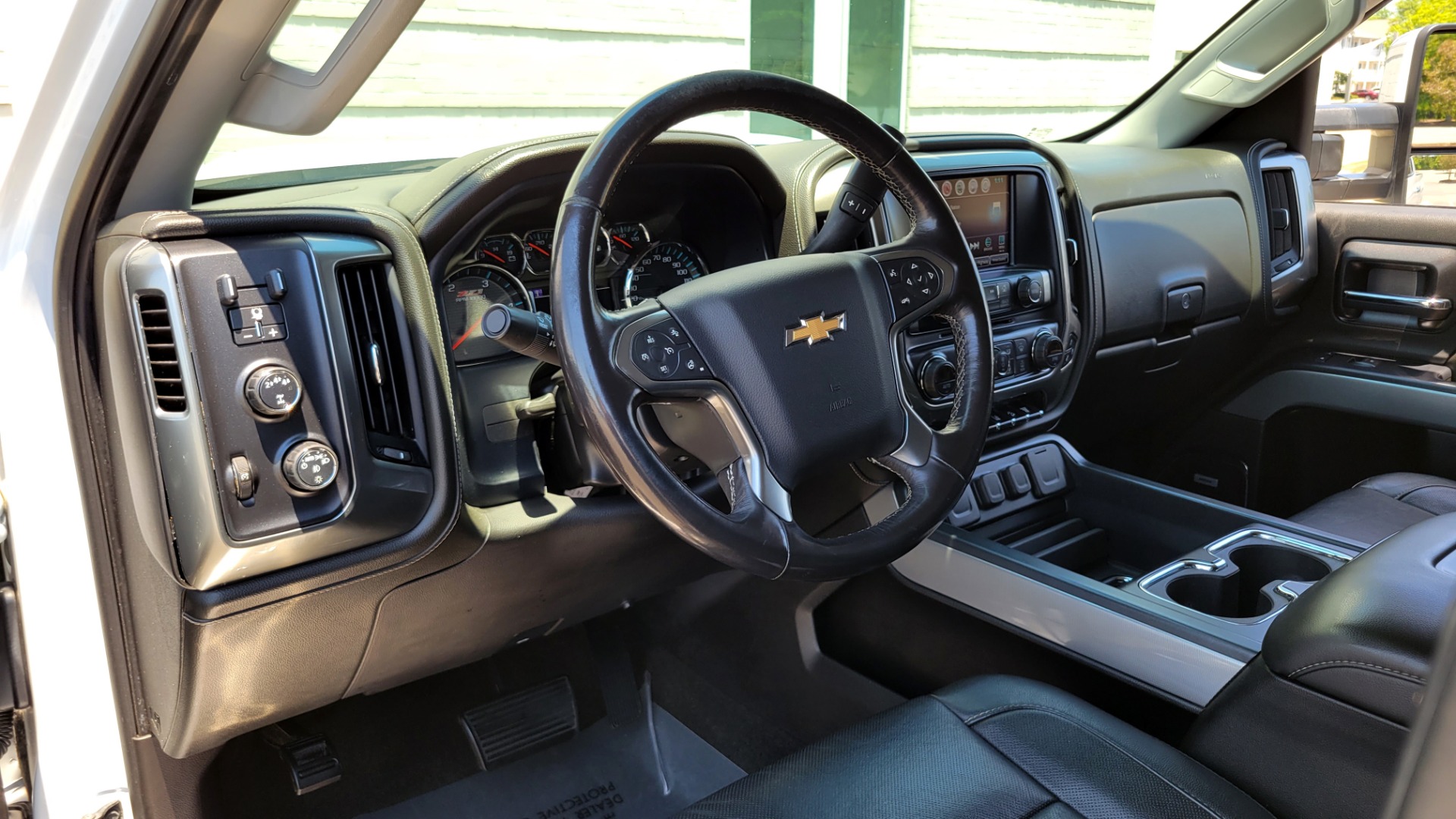 Used 2018 Chevrolet SILVERADO 2500HD LTZ CREWCAB / 6.6L / NAV / SUNROOF / BOSE / 5TH WHL / REARVIEW for sale Sold at Formula Imports in Charlotte NC 28227 49