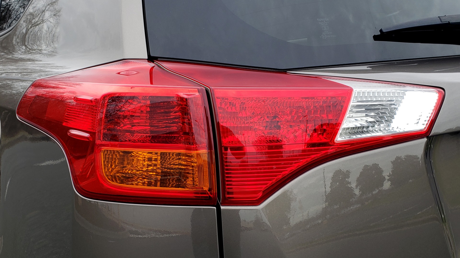 Used 2013 Toyota RAV4 LE / AUTO / FWD / 29 MPG HWY / CLEAN CARFAX for sale Sold at Formula Imports in Charlotte NC 28227 27