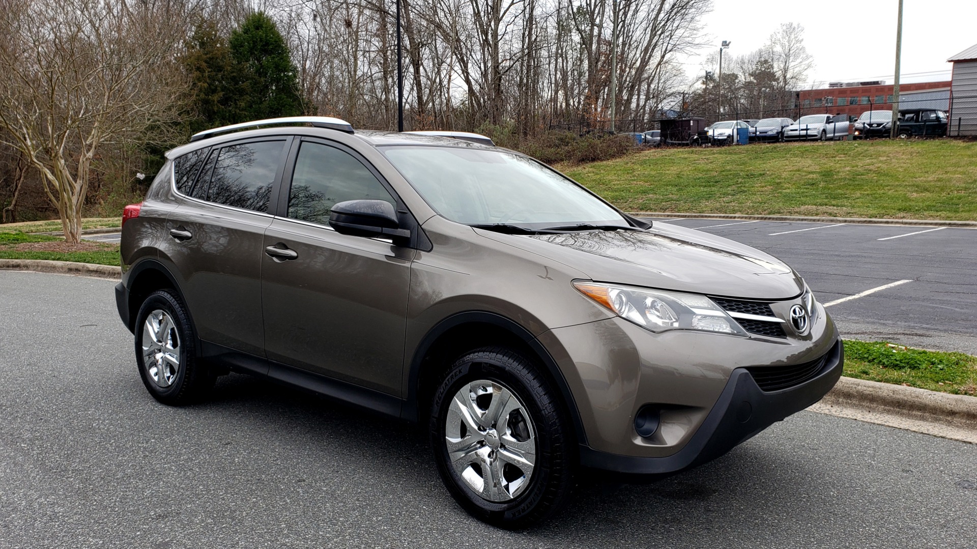 Used 2013 Toyota RAV4 LE / AUTO / FWD / 29 MPG HWY / CLEAN CARFAX for sale Sold at Formula Imports in Charlotte NC 28227 4