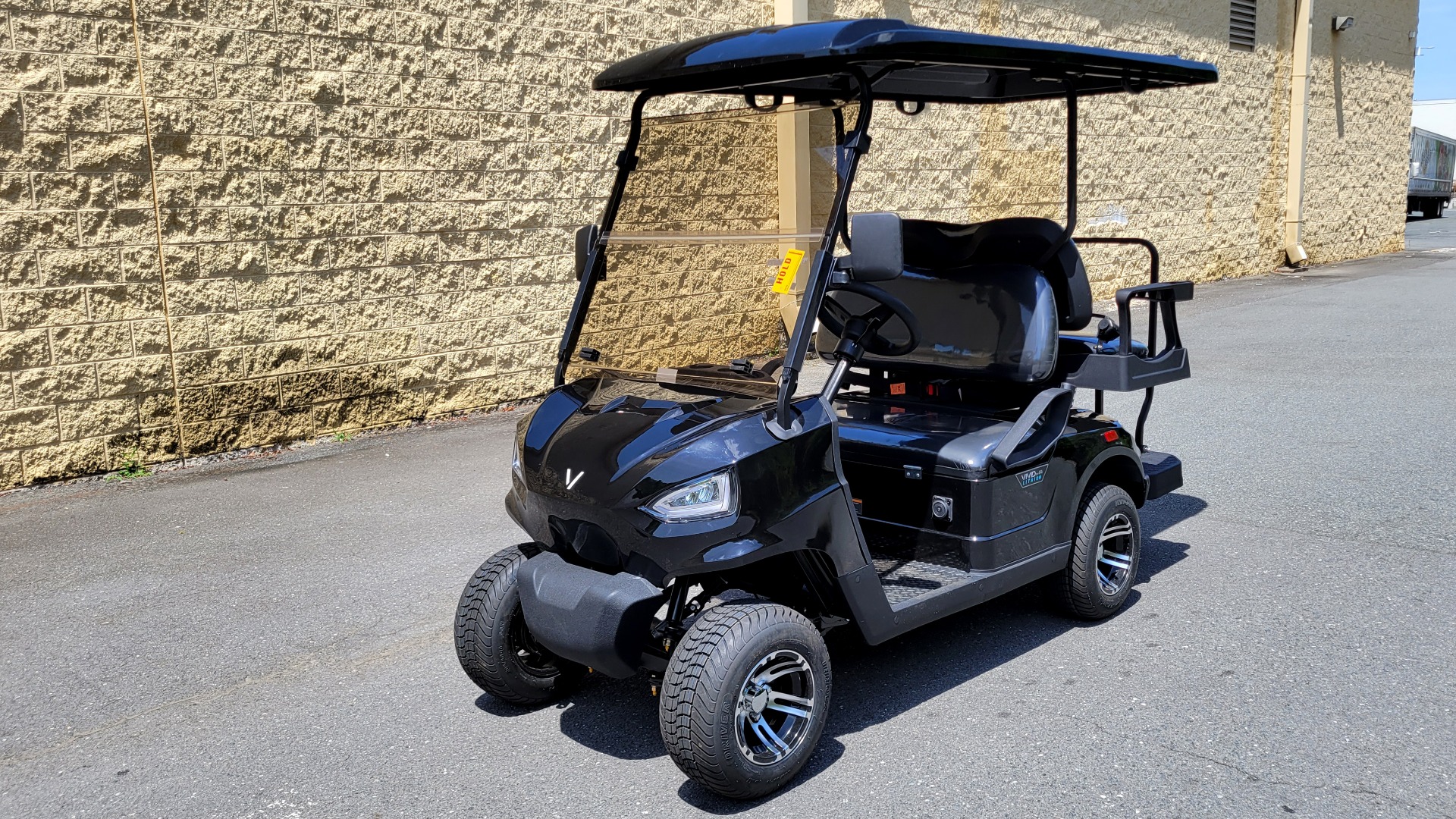 Used 2022 VIVID V4 4-SEATER / 25MPH / 105AH LITHIUM BATTERY / AWC2022143 for sale Sold at Formula Imports in Charlotte NC 28227 1