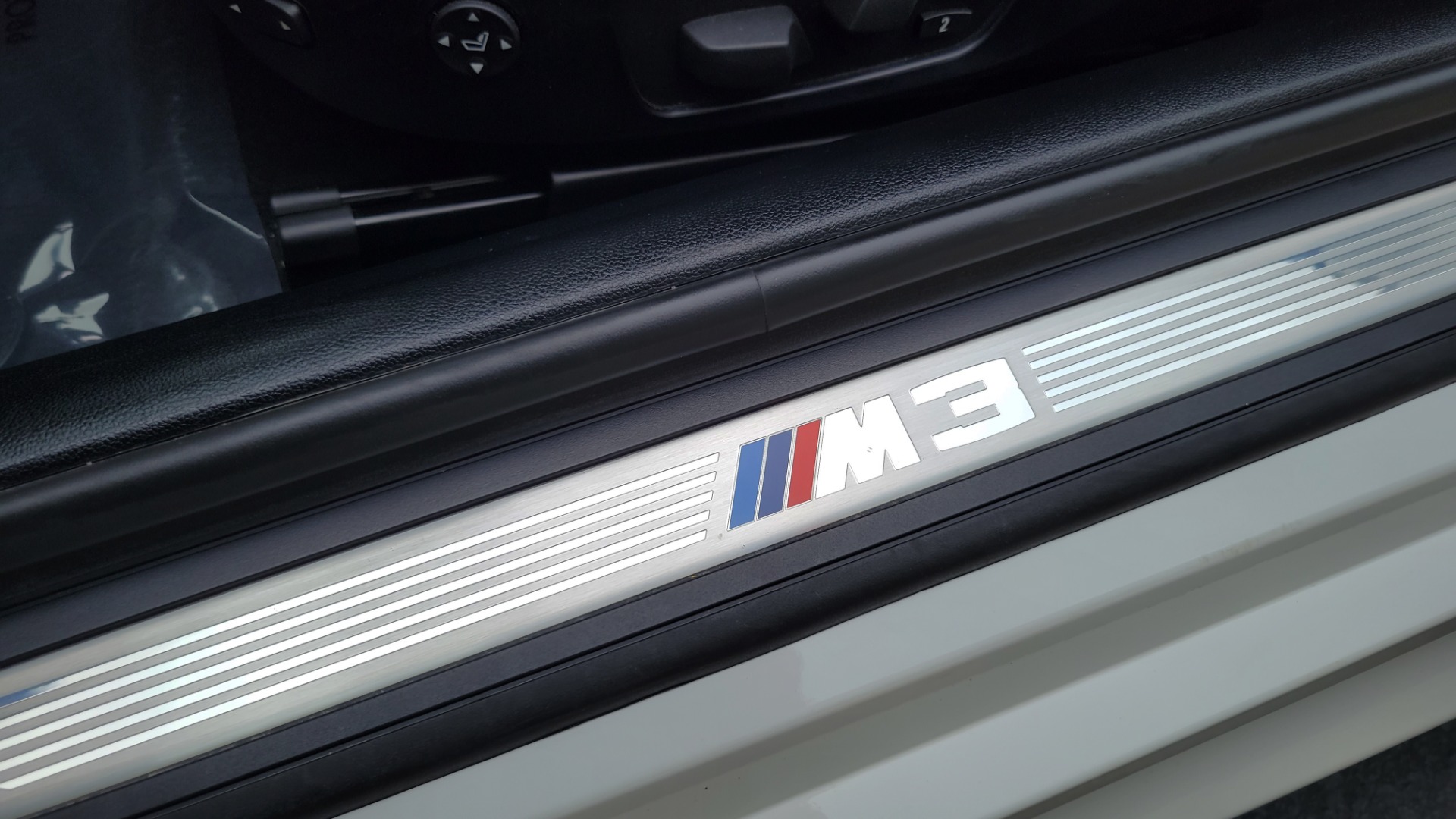 Used 2010 BMW M3 COUPE / MANUAL / 4.0L V8 / PREMIUM / TECHNOLOGY / SHADOWLINE for sale $54,995 at Formula Imports in Charlotte NC 28227 33