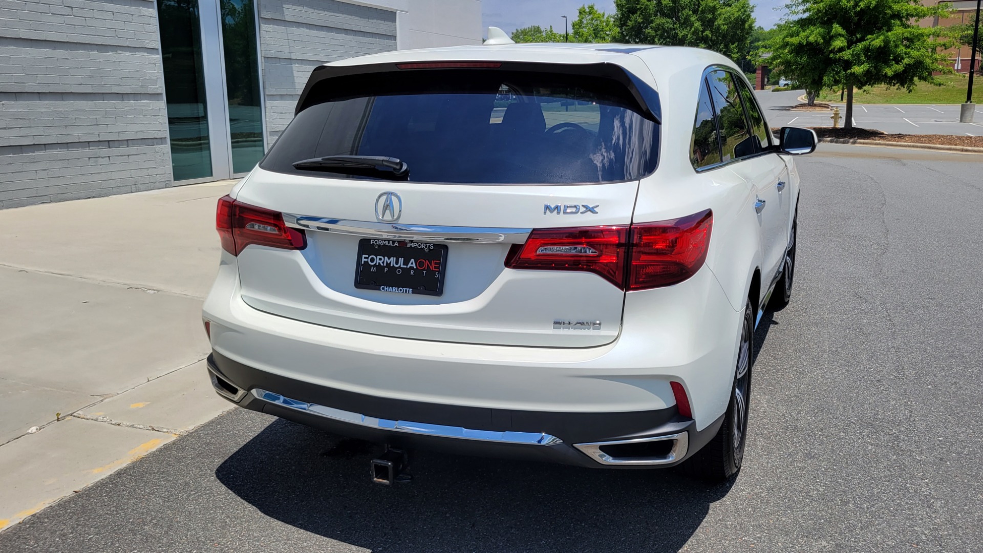 Used 2017 Acura MDX SH-AWD / 3.5L V6 / 9-SPD AUTO / SUNROOF / 3-ROW / CAMERA for sale $29,495 at Formula Imports in Charlotte NC 28227 7