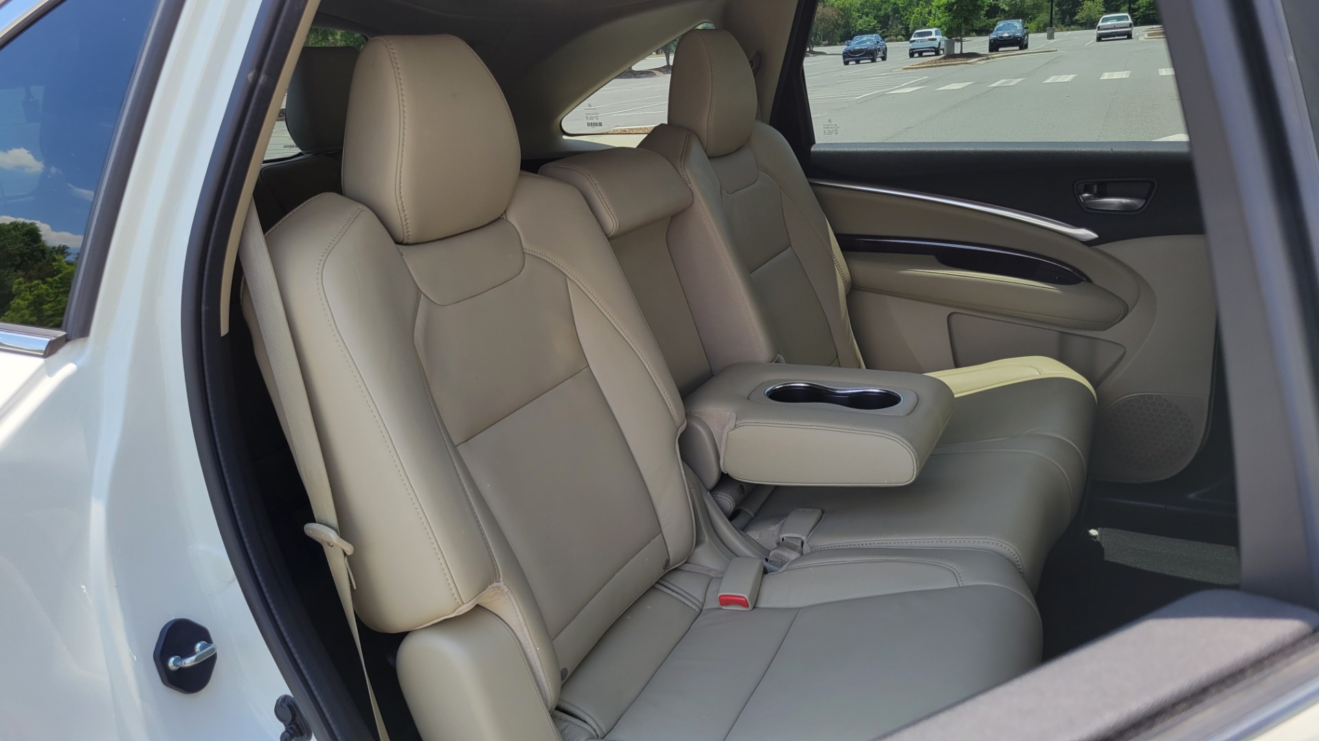 Used 2017 Acura MDX SH-AWD / 3.5L V6 / 9-SPD AUTO / SUNROOF / 3-ROW / CAMERA for sale $29,495 at Formula Imports in Charlotte NC 28227 85