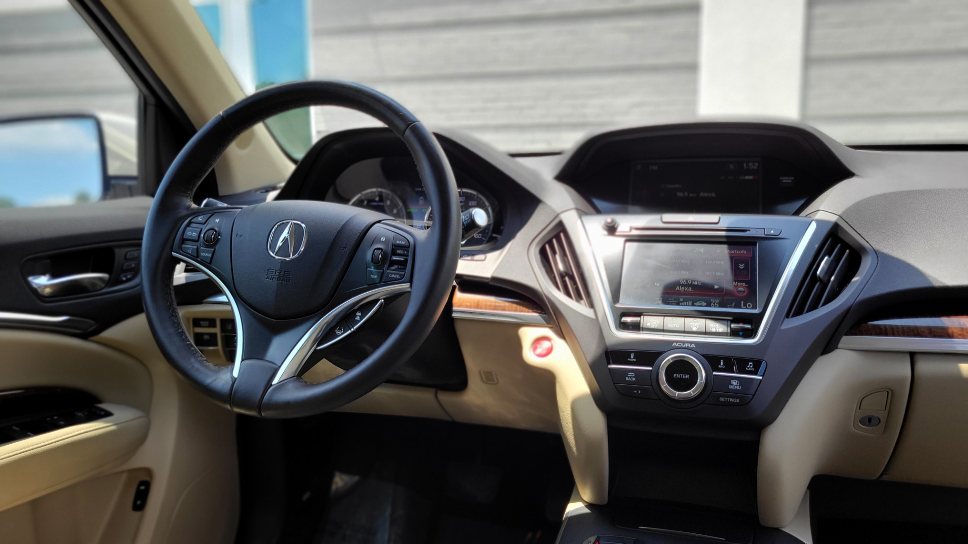 Used 2017 Acura MDX SH-AWD / 3.5L V6 / 9-SPD AUTO / SUNROOF / 3-ROW / CAMERA for sale $29,495 at Formula Imports in Charlotte NC 28227 90
