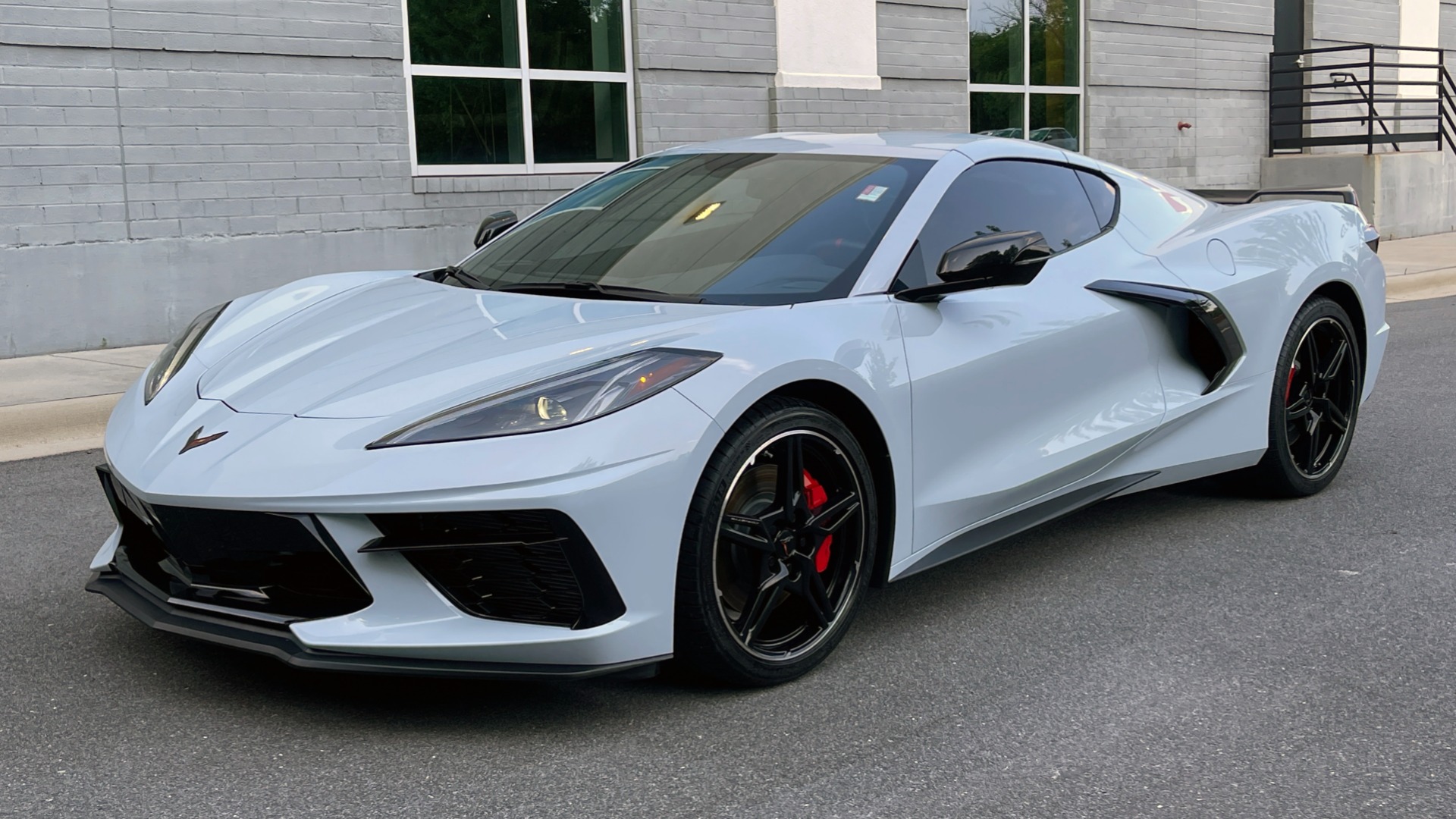 Used 2022 Chevrolet CORVETTE STINGRAY 1LT COUPE / PERFORMANCE / Z51 SUSP / BOSE / CAMERA for sale $97,995 at Formula Imports in Charlotte NC 28227 3