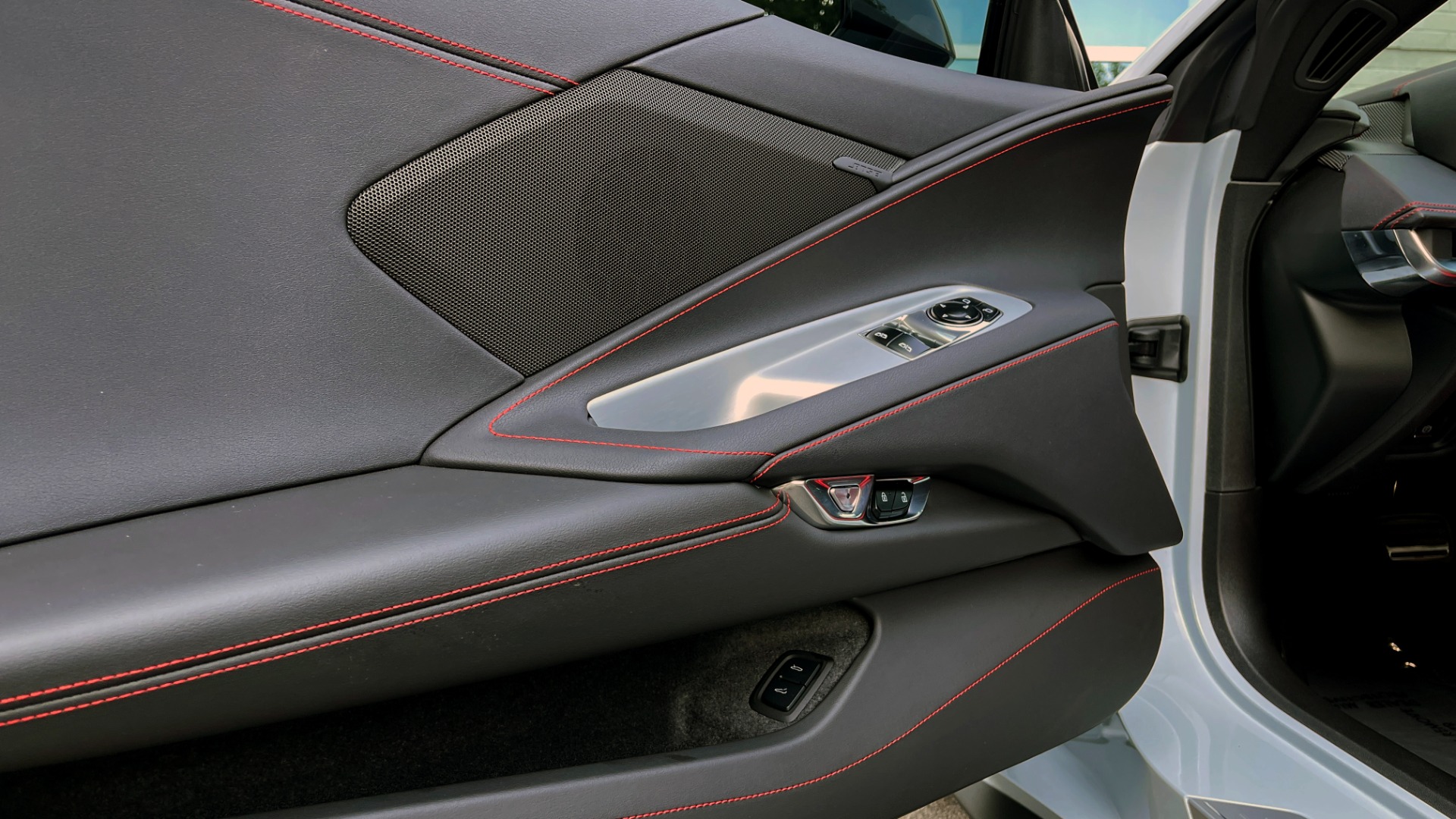Used 2022 Chevrolet CORVETTE STINGRAY 1LT COUPE / PERFORMANCE / Z51 SUSP / BOSE / CAMERA for sale $97,995 at Formula Imports in Charlotte NC 28227 31