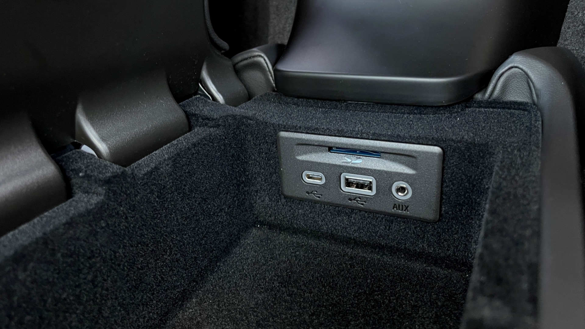 Used 2022 Chevrolet CORVETTE STINGRAY 1LT COUPE / PERFORMANCE / Z51 SUSP / BOSE / CAMERA for sale $97,995 at Formula Imports in Charlotte NC 28227 51