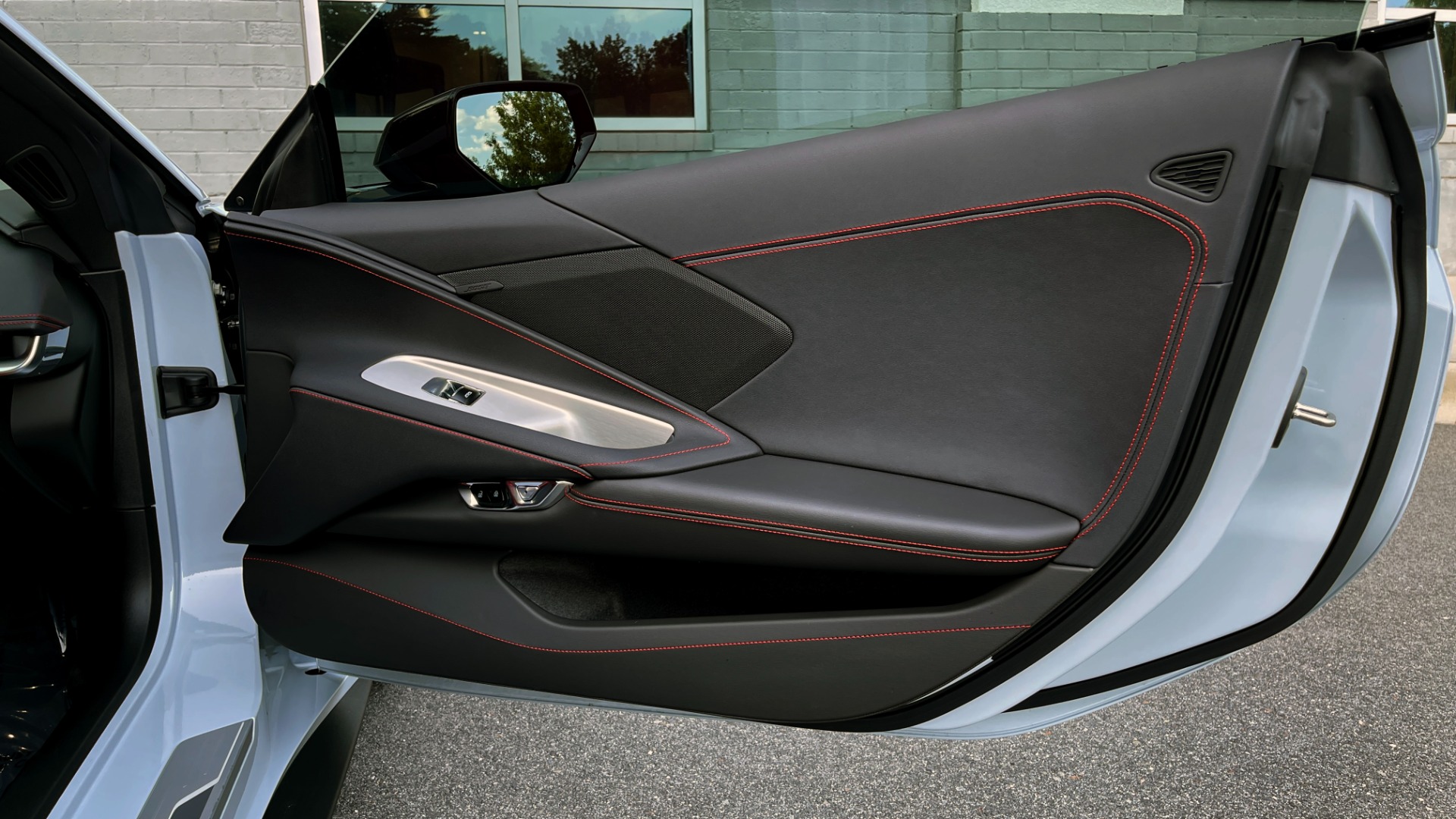 Used 2022 Chevrolet CORVETTE STINGRAY 1LT COUPE / PERFORMANCE / Z51 SUSP / BOSE / CAMERA for sale $97,995 at Formula Imports in Charlotte NC 28227 56