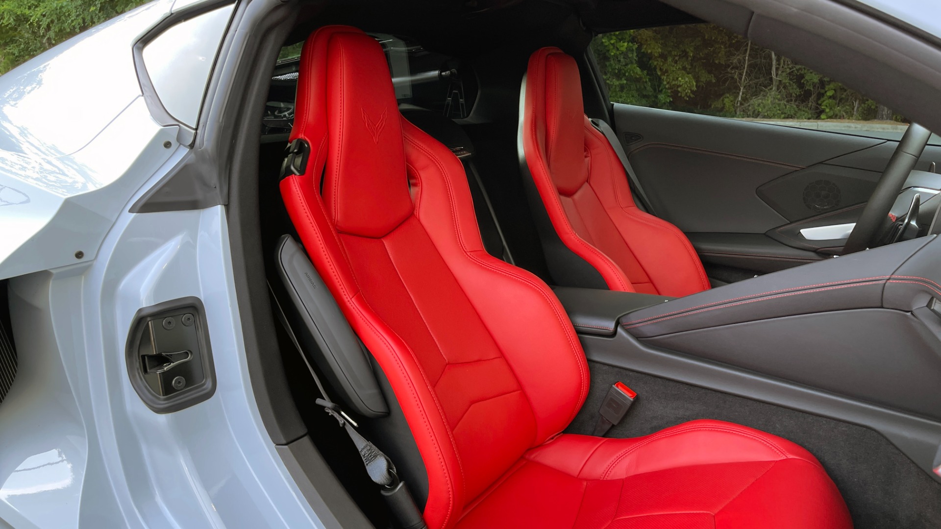 Used 2022 Chevrolet CORVETTE STINGRAY 1LT COUPE / PERFORMANCE / Z51 SUSP / BOSE / CAMERA for sale $97,995 at Formula Imports in Charlotte NC 28227 59