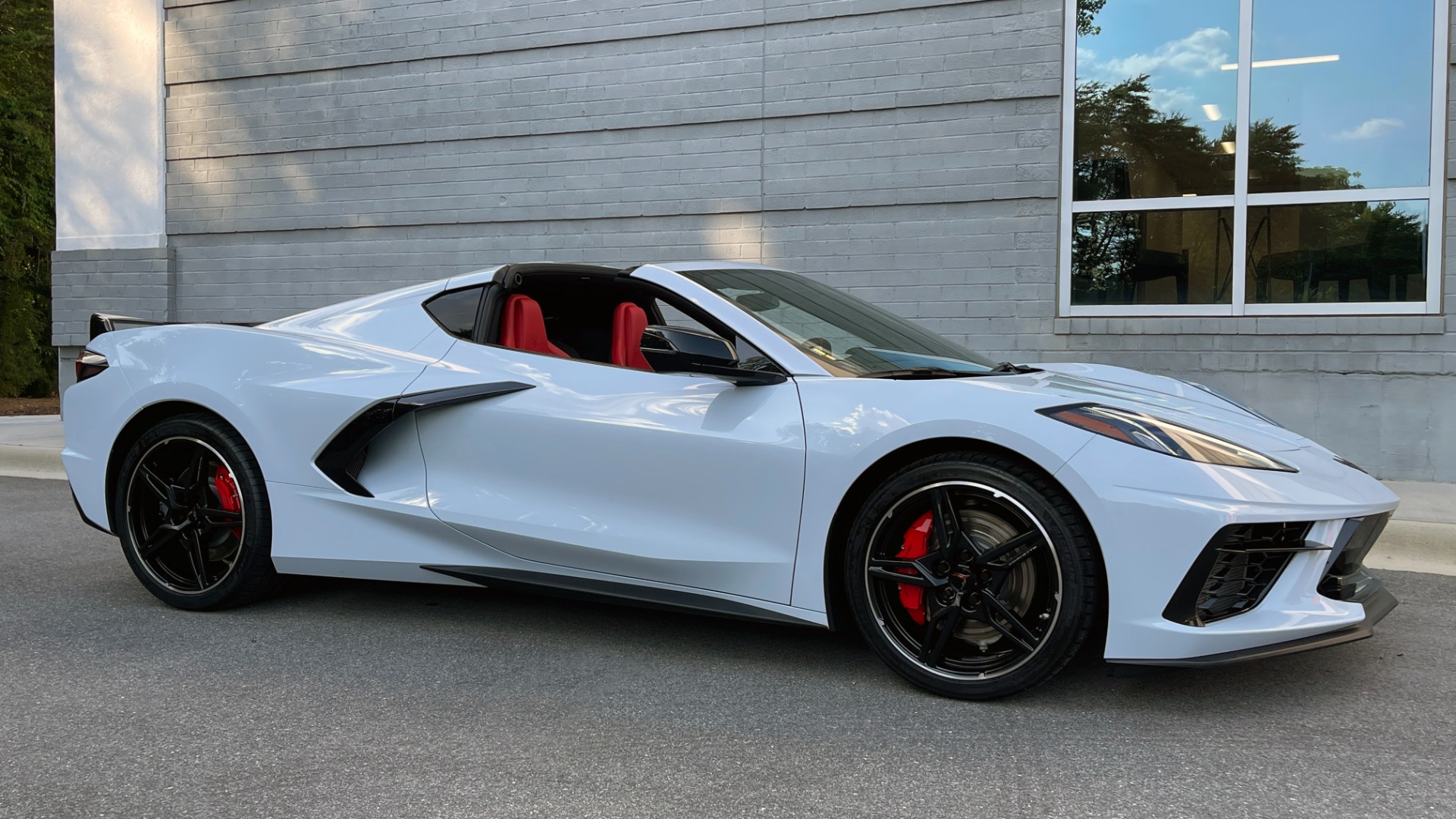 Used 2022 Chevrolet CORVETTE STINGRAY 1LT COUPE / PERFORMANCE / Z51 SUSP / BOSE / CAMERA for sale $97,995 at Formula Imports in Charlotte NC 28227 9