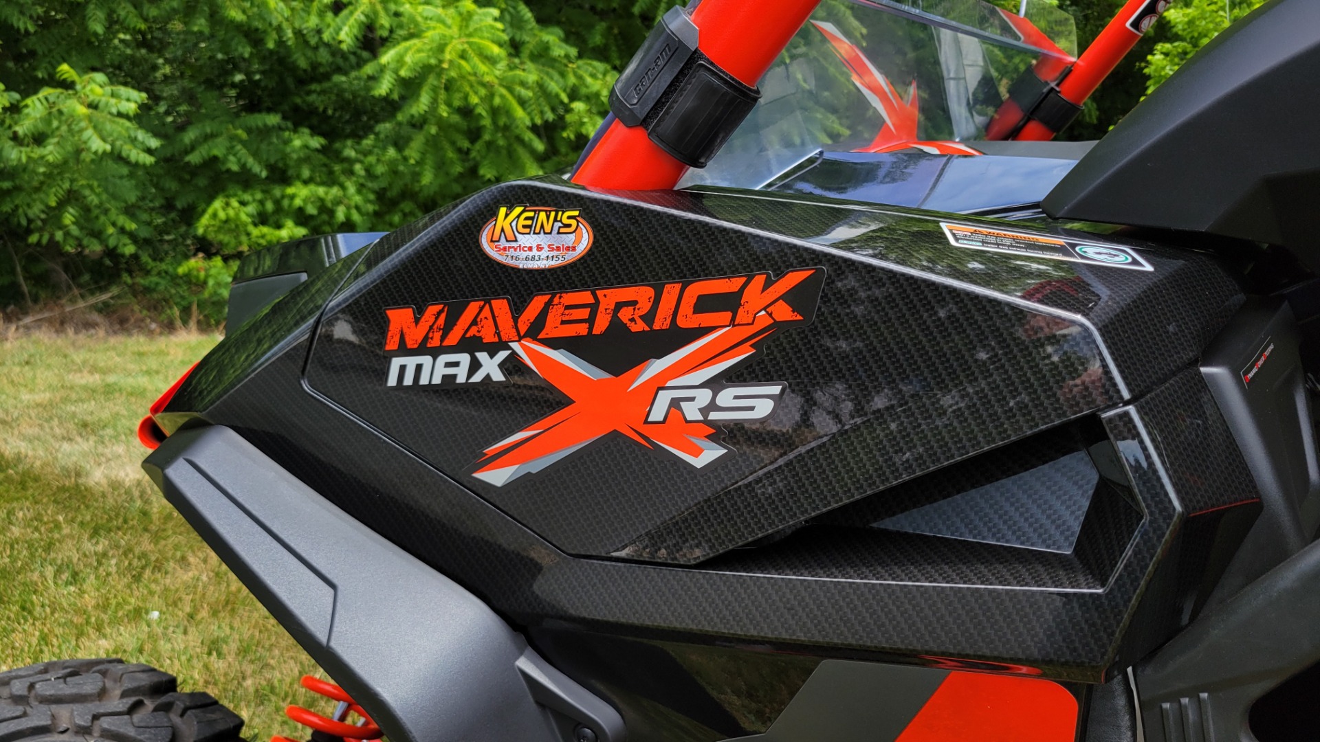 Used 2016 Can-Am MAVERICK MAX X-RS 1000R TURBO / 131HP / 4X4 / 4-SEATER / CUSTOM SOUND SYSTEM for sale $25,995 at Formula Imports in Charlotte NC 28227 20
