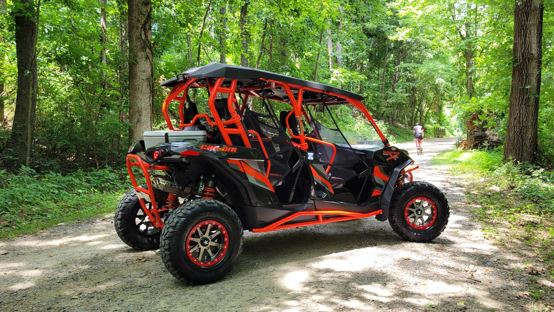 Used 2016 Can-Am MAVERICK MAX X-RS 1000R TURBO / 131HP / 4X4 / 4-SEATER / CUSTOM SOUND SYSTEM for sale $25,995 at Formula Imports in Charlotte NC 28227 62