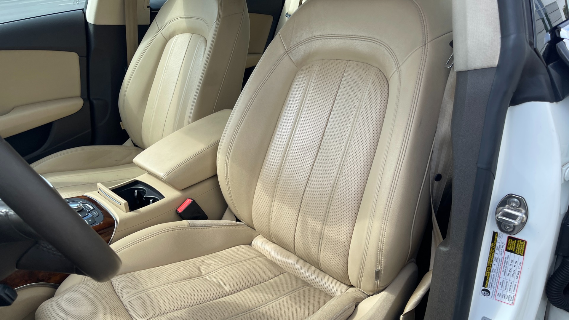 Used 2012 Audi A7 3.0L 310HP PREMIUM SEDAN / QUATTRO / NAV / SUNROOF for sale Sold at Formula Imports in Charlotte NC 28227 28