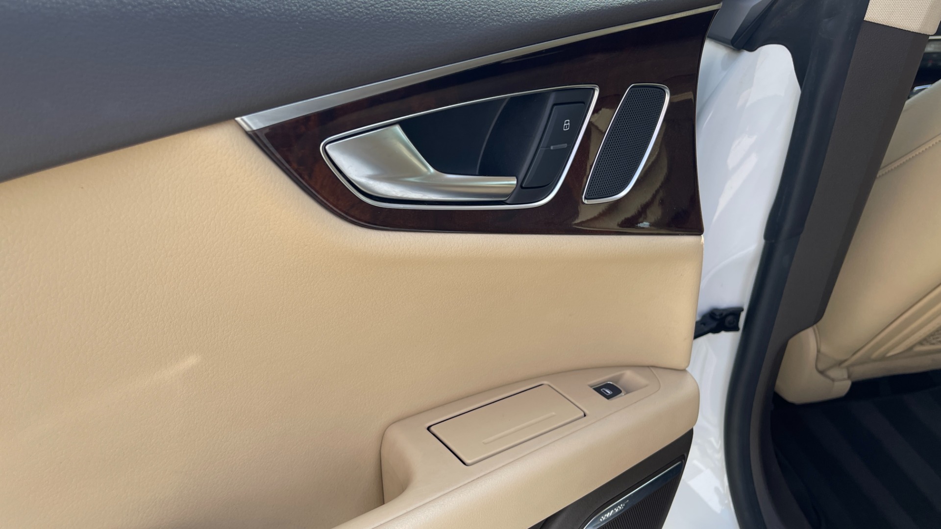 Used 2012 Audi A7 3.0L 310HP PREMIUM SEDAN / QUATTRO / NAV / SUNROOF for sale Sold at Formula Imports in Charlotte NC 28227 42