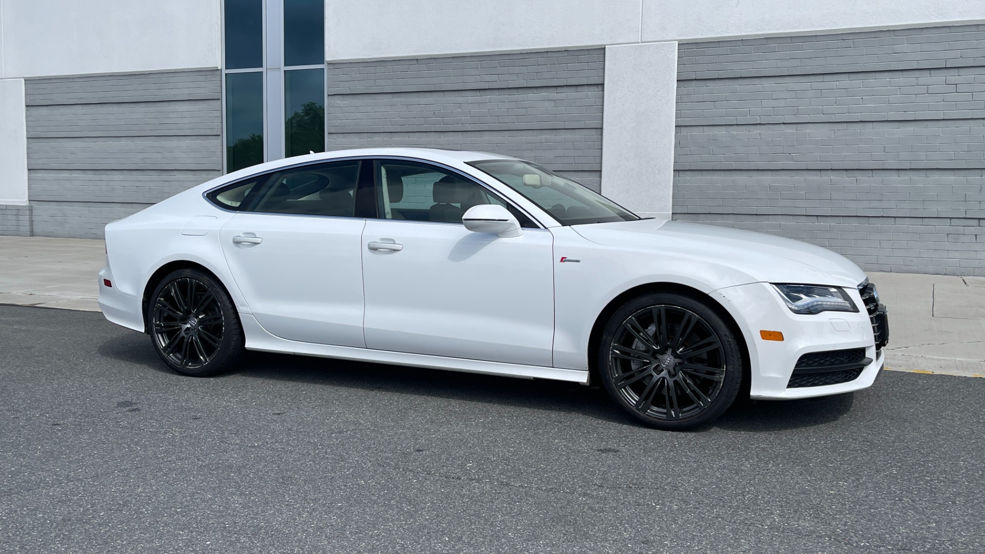 Used 2012 Audi A7 3.0L 310HP PREMIUM SEDAN / QUATTRO / NAV / SUNROOF for sale Sold at Formula Imports in Charlotte NC 28227 5