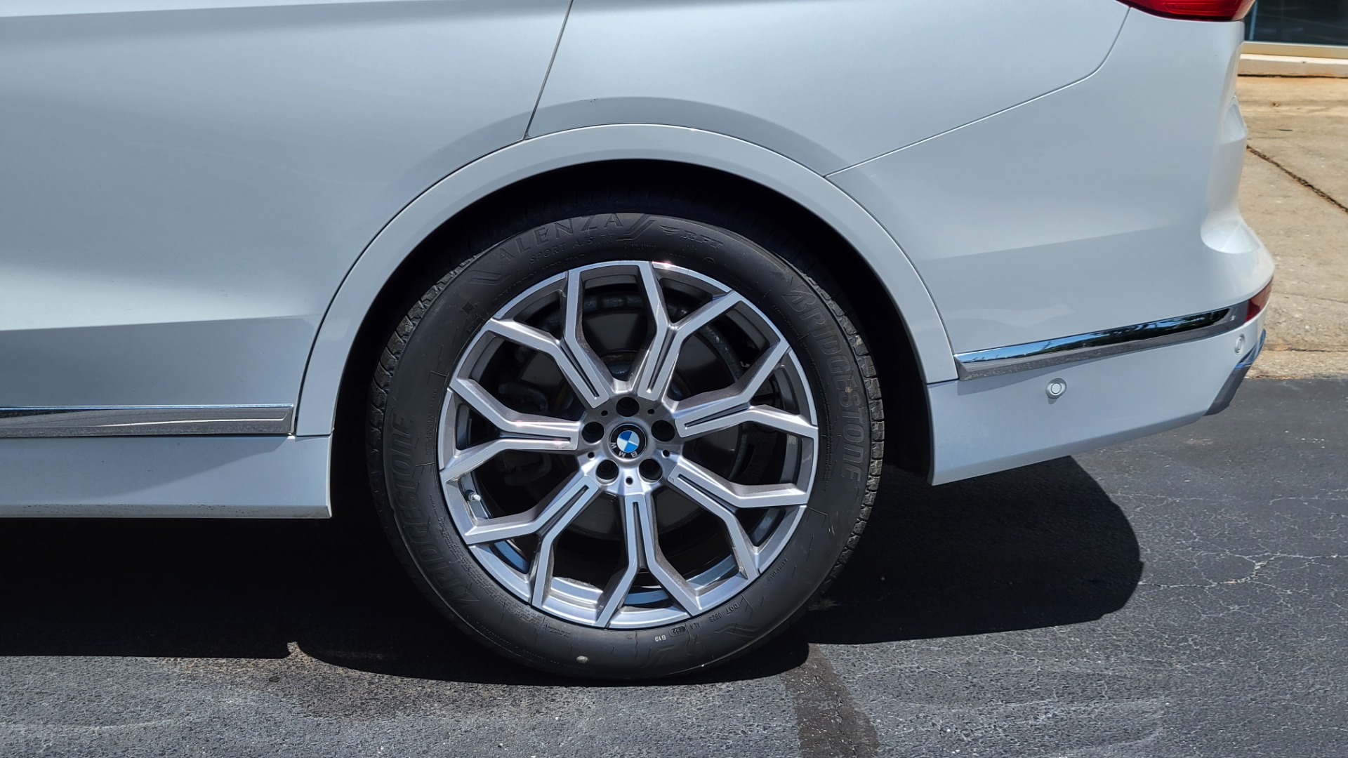Used 2019 BMW X7 XDRIVE40I PREMIUM / NAV / HUD / PARK ASST PLUS / REMOTE START / 3D VIEW for sale $68,995 at Formula Imports in Charlotte NC 28227 100