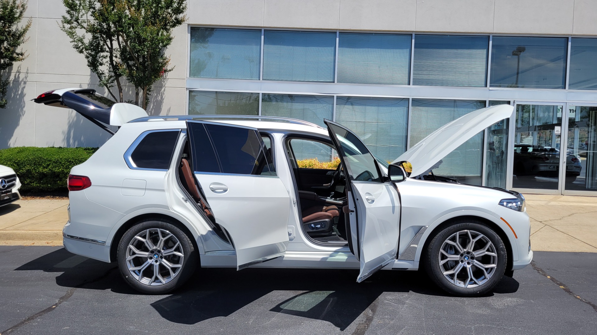 Used 2019 BMW X7 XDRIVE40I PREMIUM / NAV / HUD / PARK ASST PLUS / REMOTE START / 3D VIEW for sale Sold at Formula Imports in Charlotte NC 28227 12