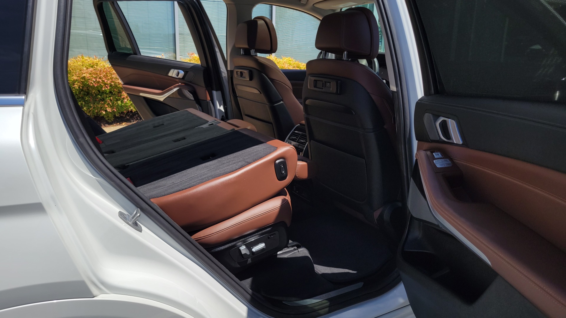 Used 2019 BMW X7 XDRIVE40I PREMIUM / NAV / HUD / PARK ASST PLUS / REMOTE START / 3D VIEW for sale Sold at Formula Imports in Charlotte NC 28227 30