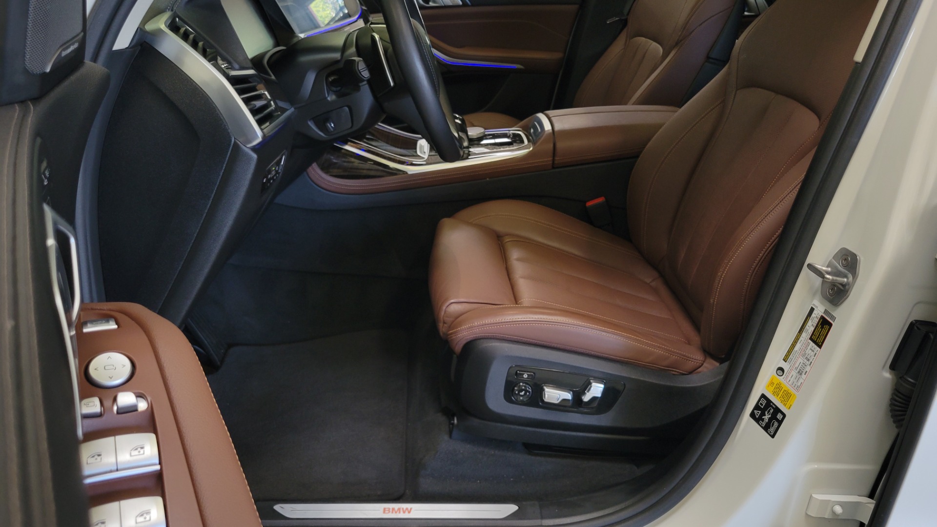 Used 2019 BMW X7 XDRIVE40I PREMIUM / NAV / HUD / PARK ASST PLUS / REMOTE START / 3D VIEW for sale $68,995 at Formula Imports in Charlotte NC 28227 49
