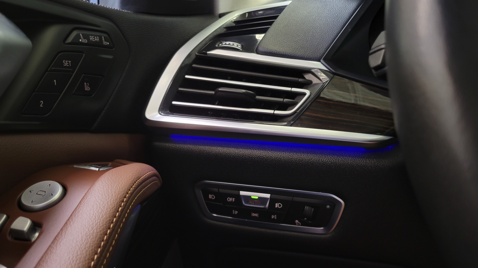 Used 2019 BMW X7 XDRIVE40I PREMIUM / NAV / HUD / PARK ASST PLUS / REMOTE START / 3D VIEW for sale $68,995 at Formula Imports in Charlotte NC 28227 53