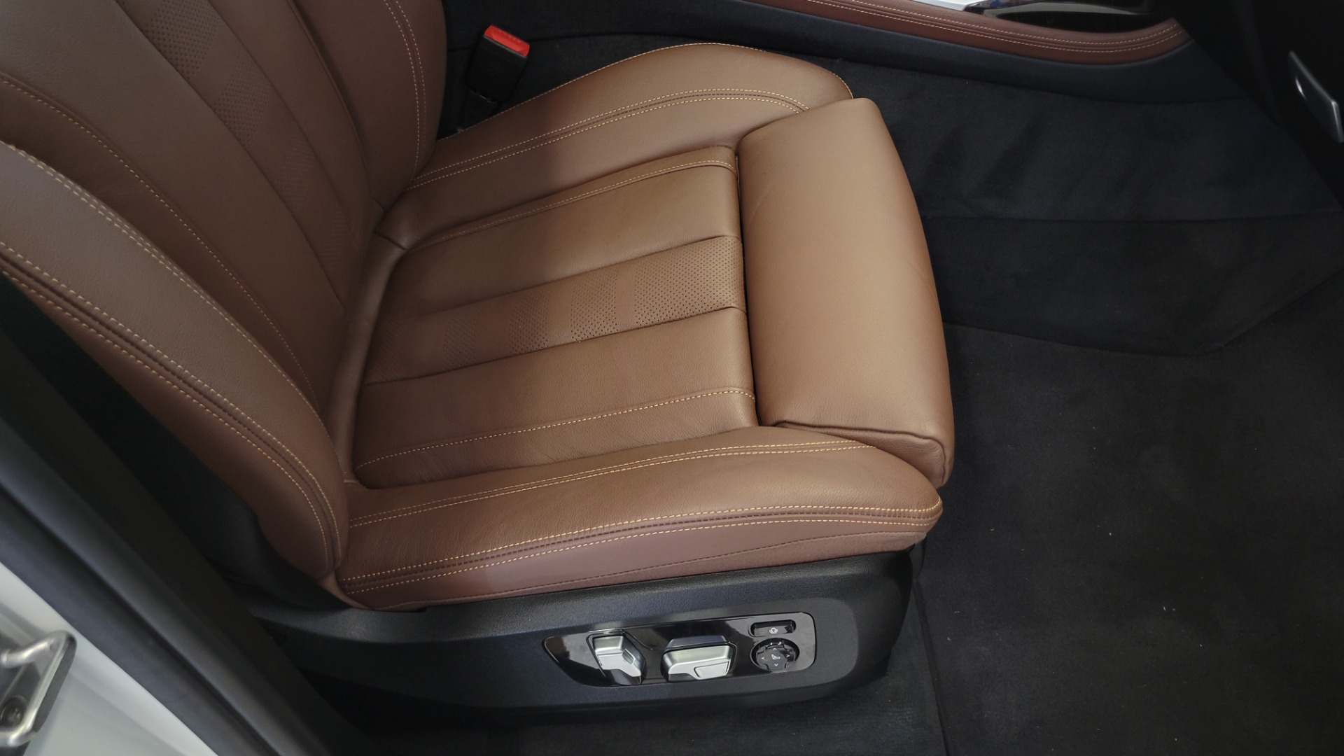 Used 2019 BMW X7 XDRIVE40I PREMIUM / NAV / HUD / PARK ASST PLUS / REMOTE START / 3D VIEW for sale Sold at Formula Imports in Charlotte NC 28227 82